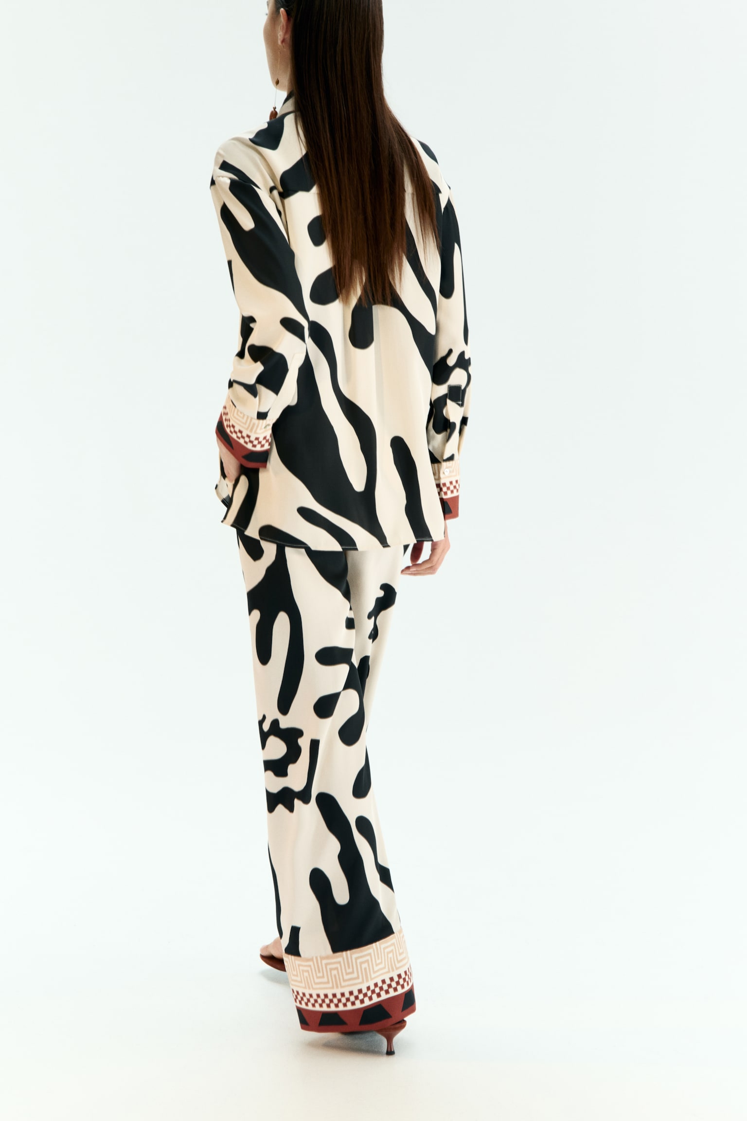 Wide drawstring trousers - Cream/Black patterned/Cream/Black/Dark khaki green - 5