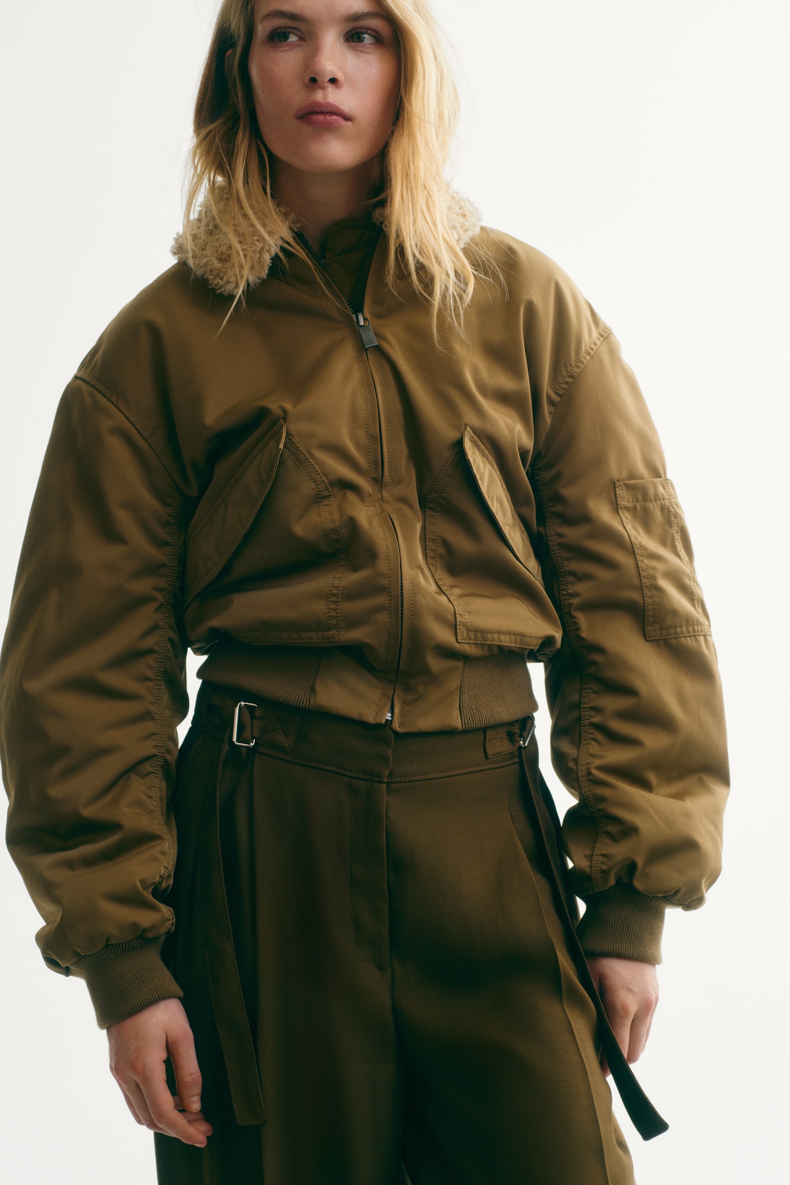 Wide belt-detail trousers - Dark khaki green/Black - 1