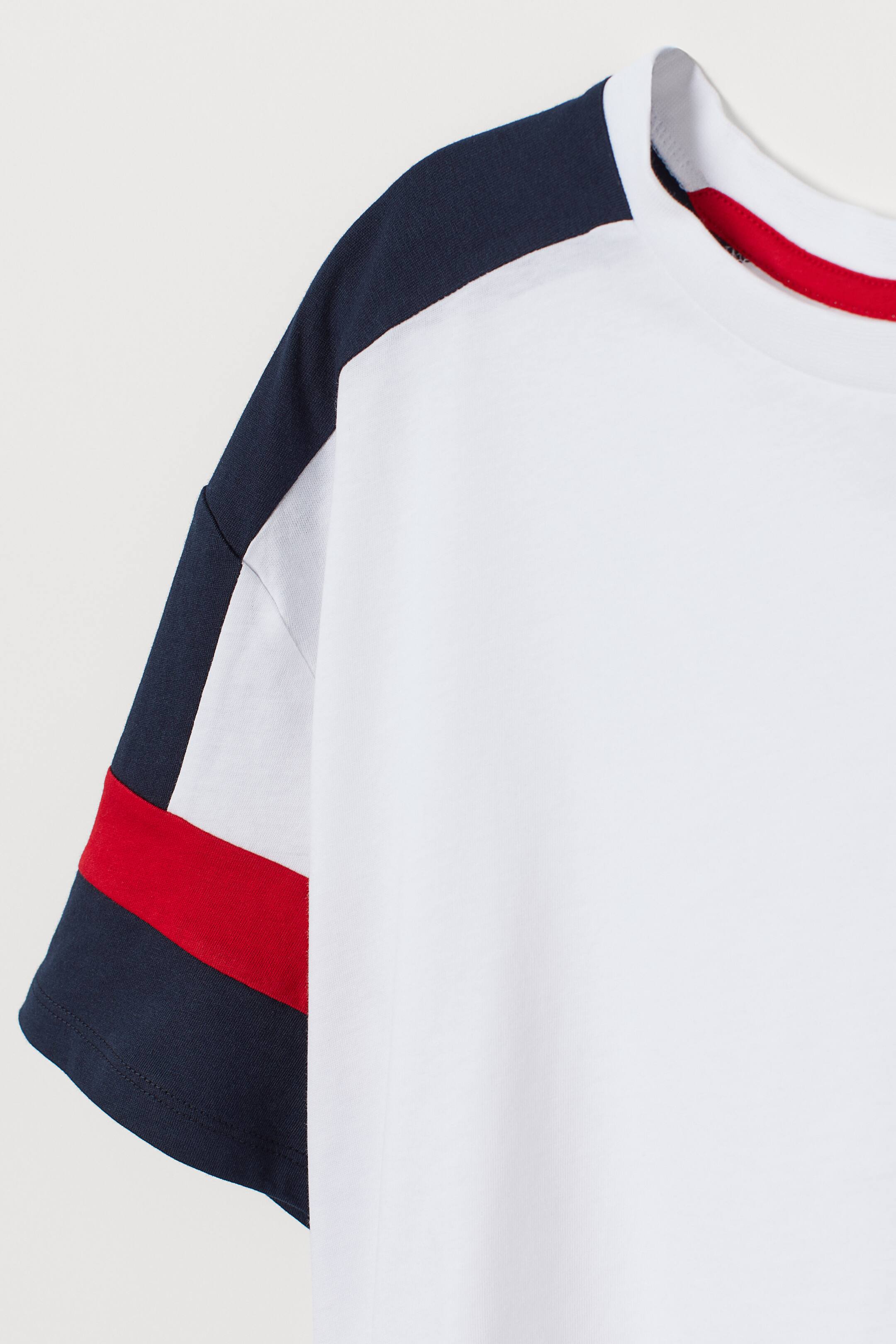 Größeres Bild ansehen: Kurzes T-Shirt - Weiß/Blockfarben - Ladies | H&M DE 2