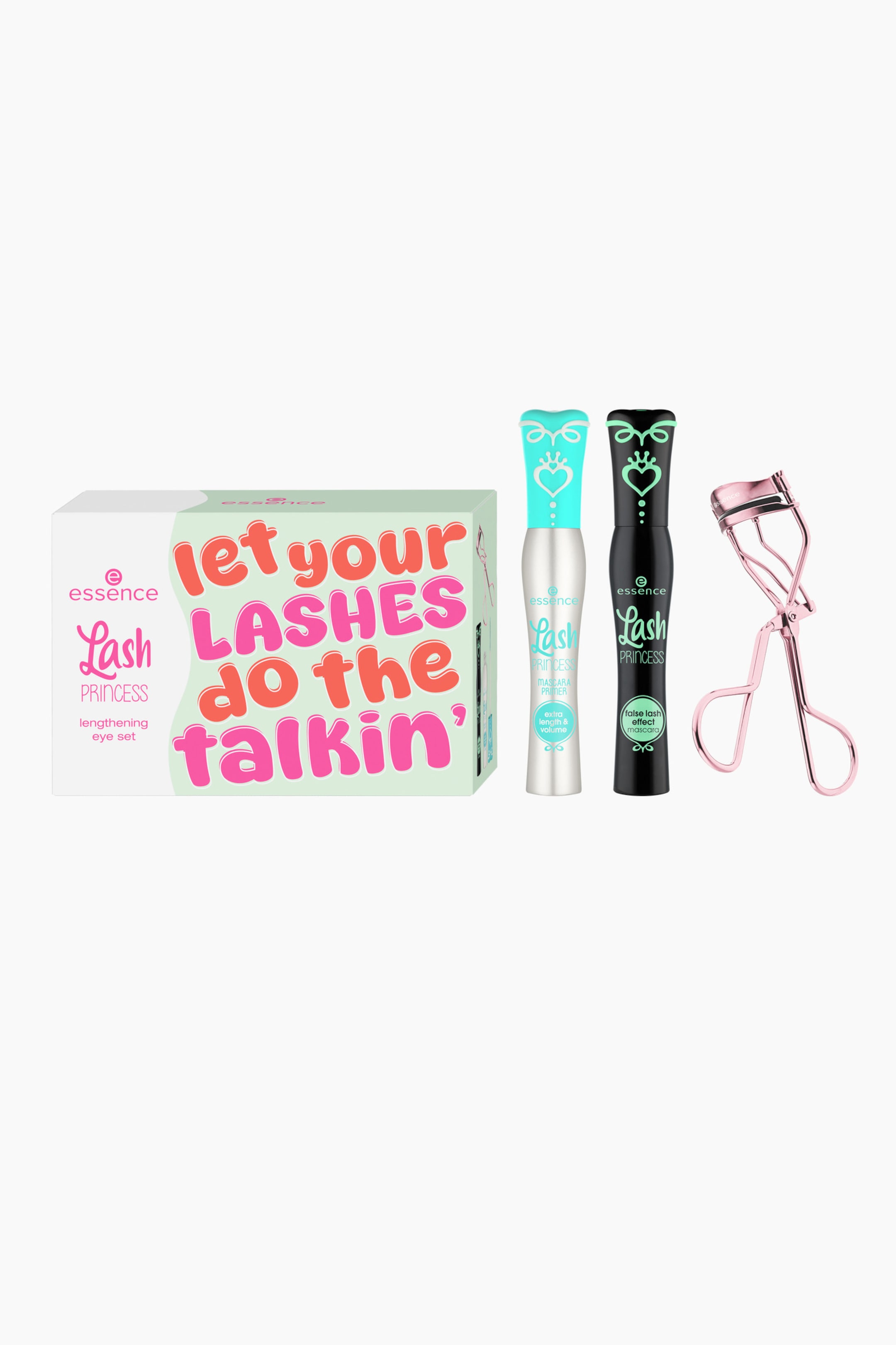 Vis større bilde: Et Essence Lash Princess lengthening eye-set vises i en lysegrønn eske med teksten «let your LASHES do the talkin'», to mascaratuber og en vippetang i roségull. Esken er vinklet litt mot venstre og viser både front og side, mens mascaratubene, én sølvfarget med en lyseblå hjertekrone-kork og én svart med en mørkegrønn hjertekrone-kork, står oppreist ved siden av den skråstilte vippetangen.