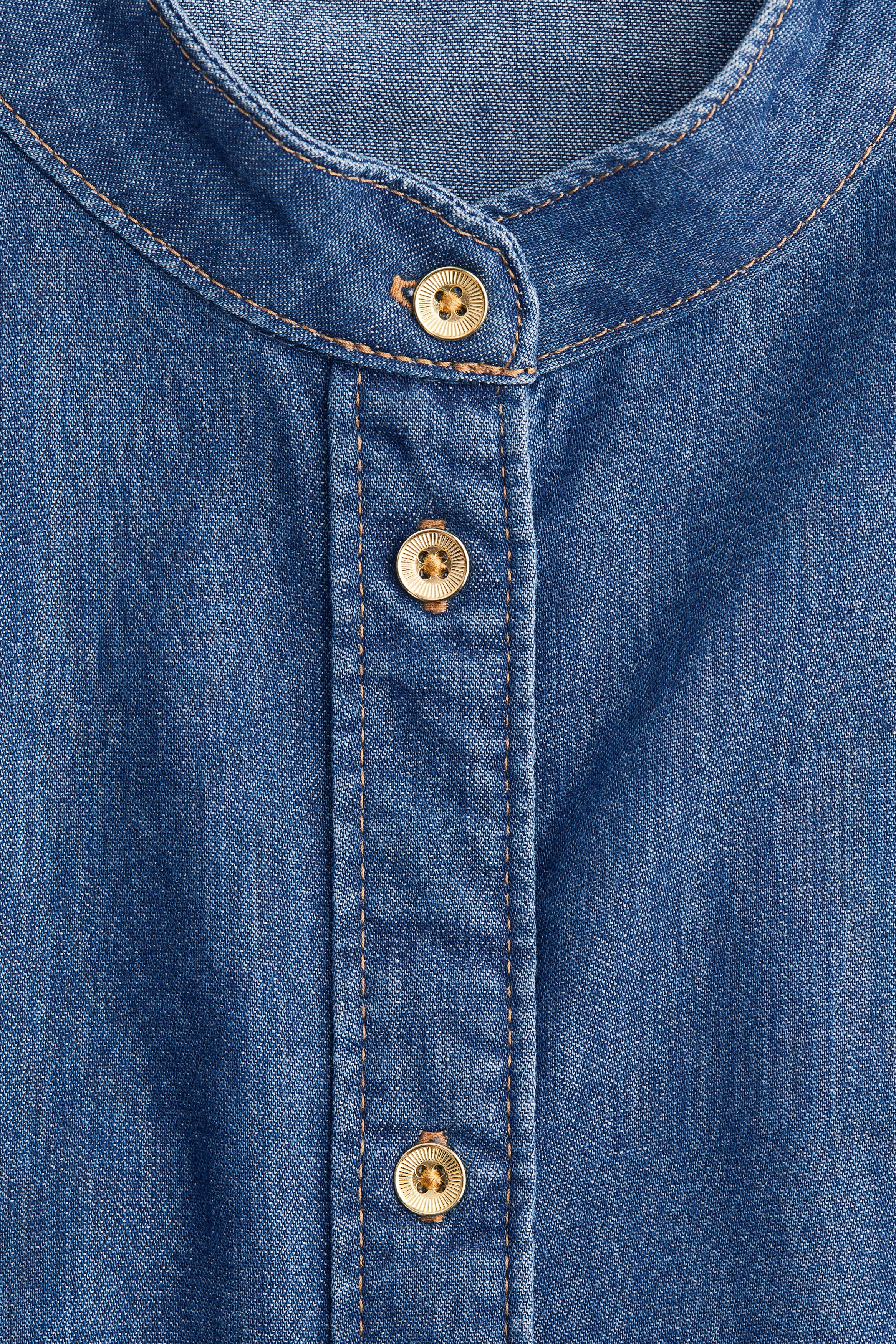 Loose-fit denim shirt