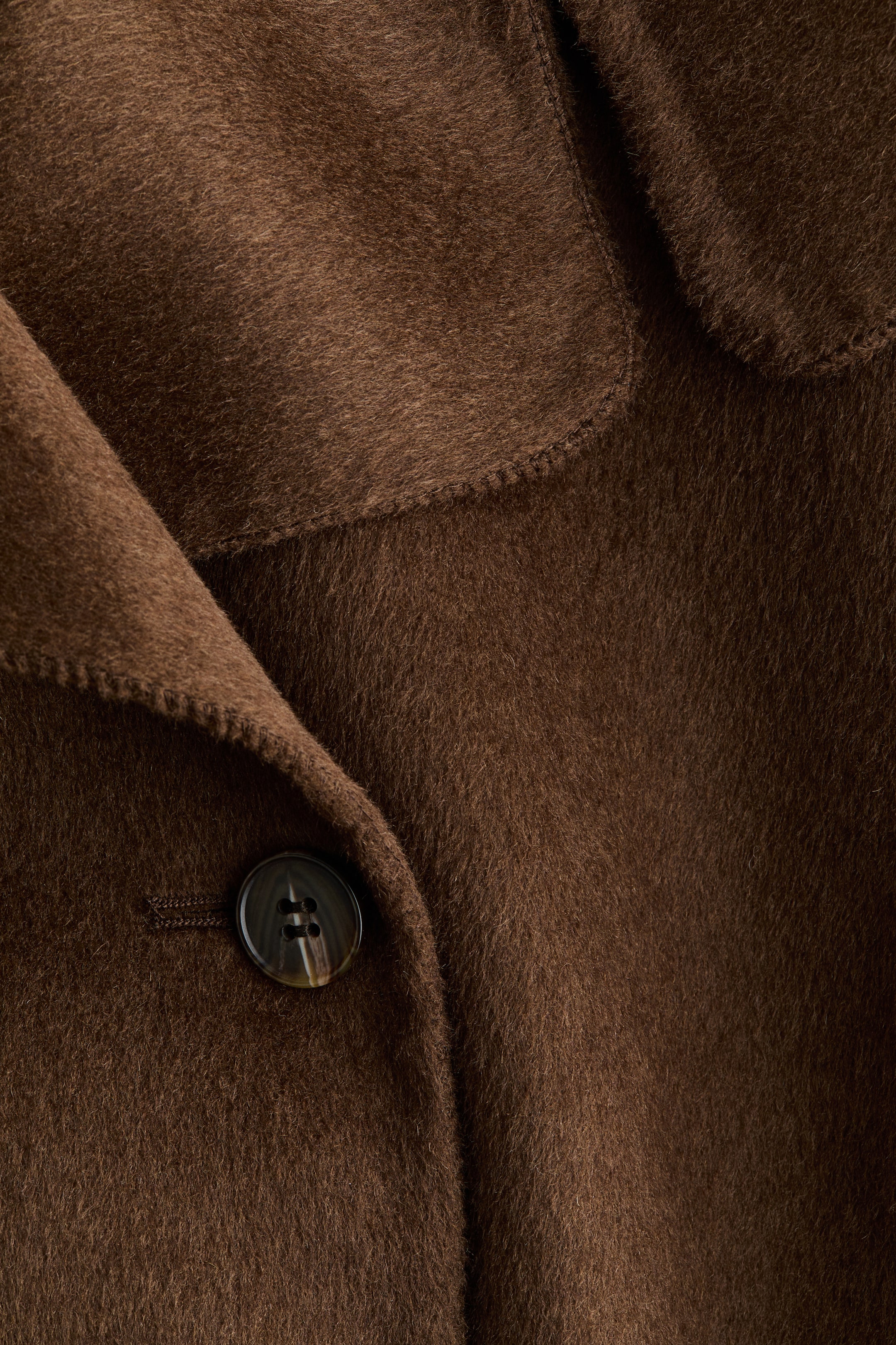Manteau fait main en laine mélangée