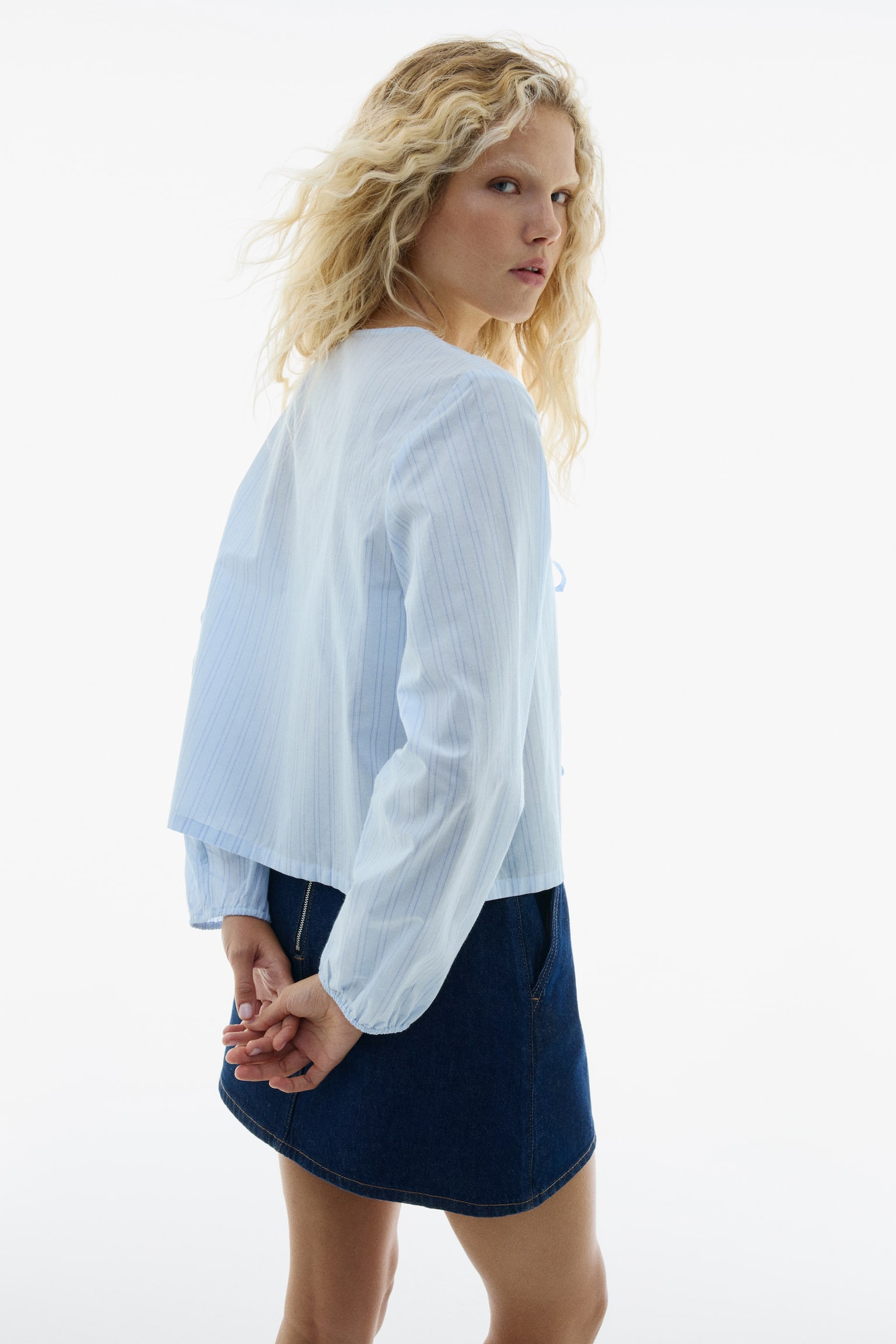 Blusa de algodón con lazos al frente - Azul claro/Franjas/Rosa claro/Franjas/Blanco - 6
