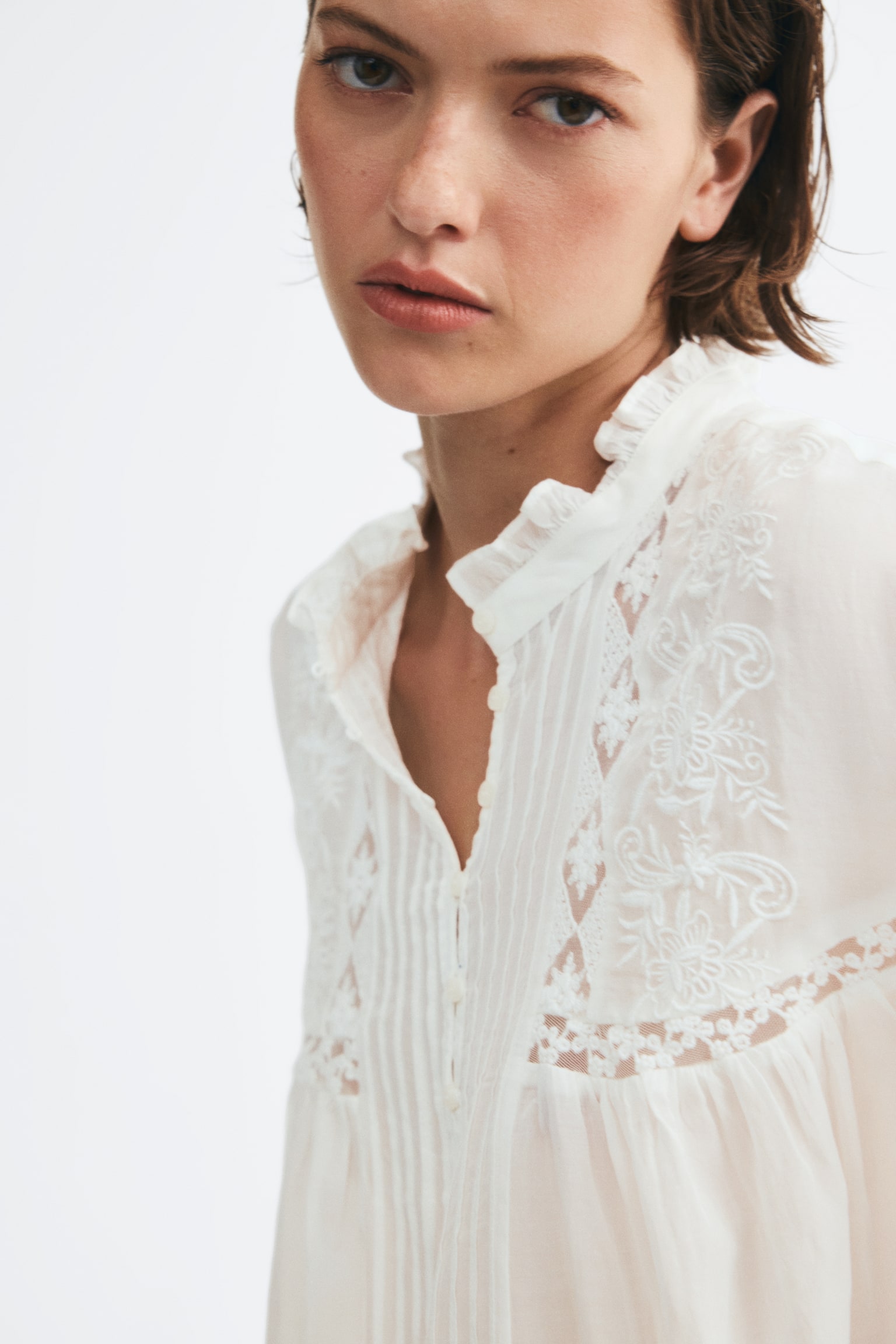Женская блузка H&M Lace-Inset Balloon-Sleeved Blouse, цвет: Белый — фото 4