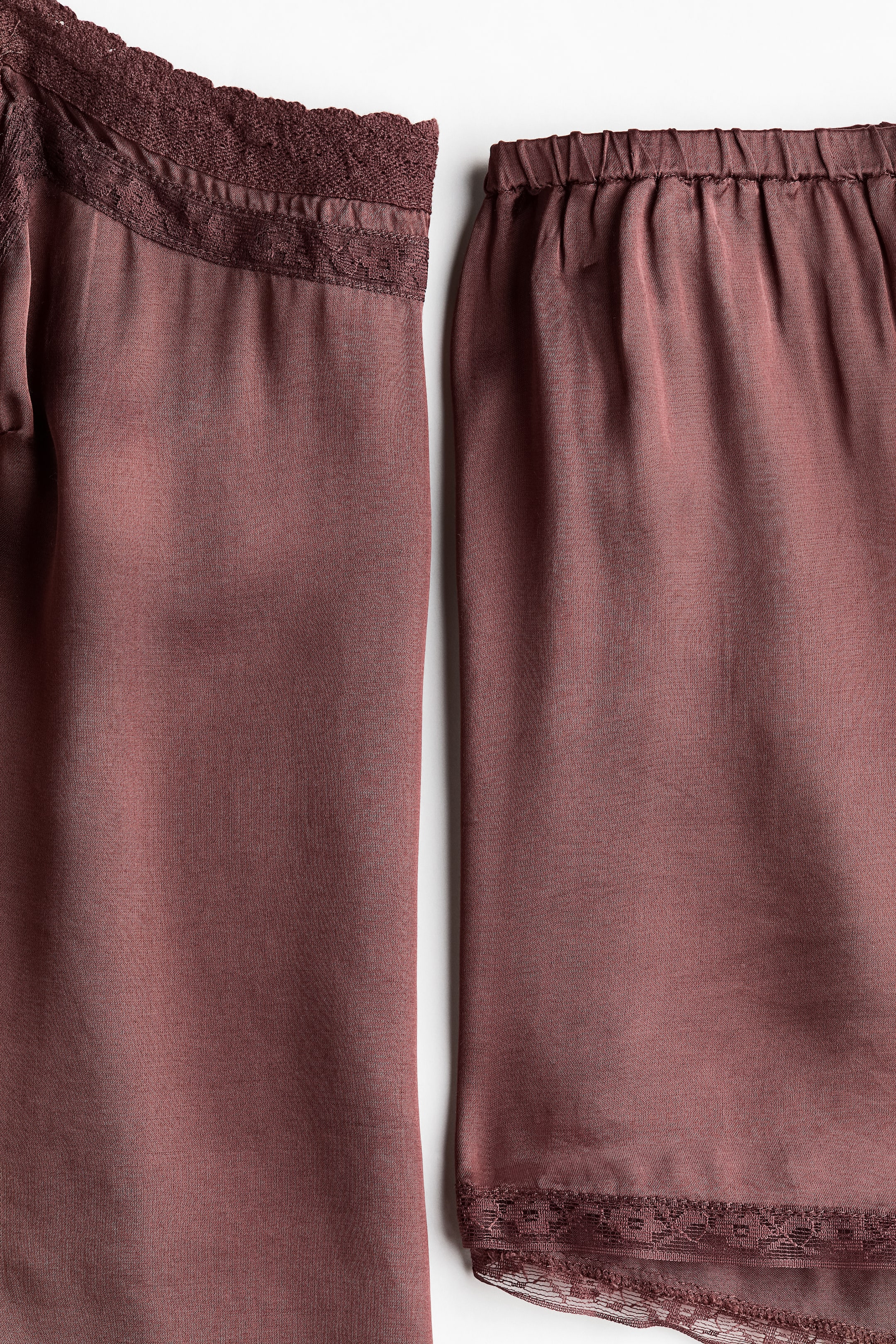 Pyjama en satin de viscose