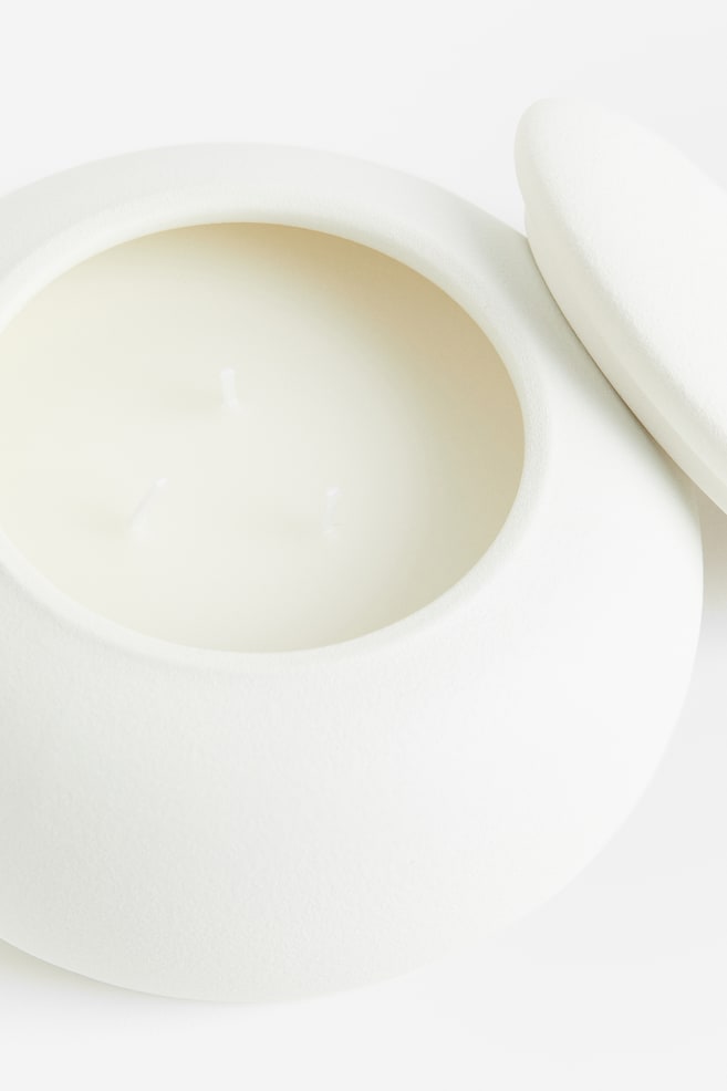 Scented candle in a stoneware holder - White/Salted Sea - 2