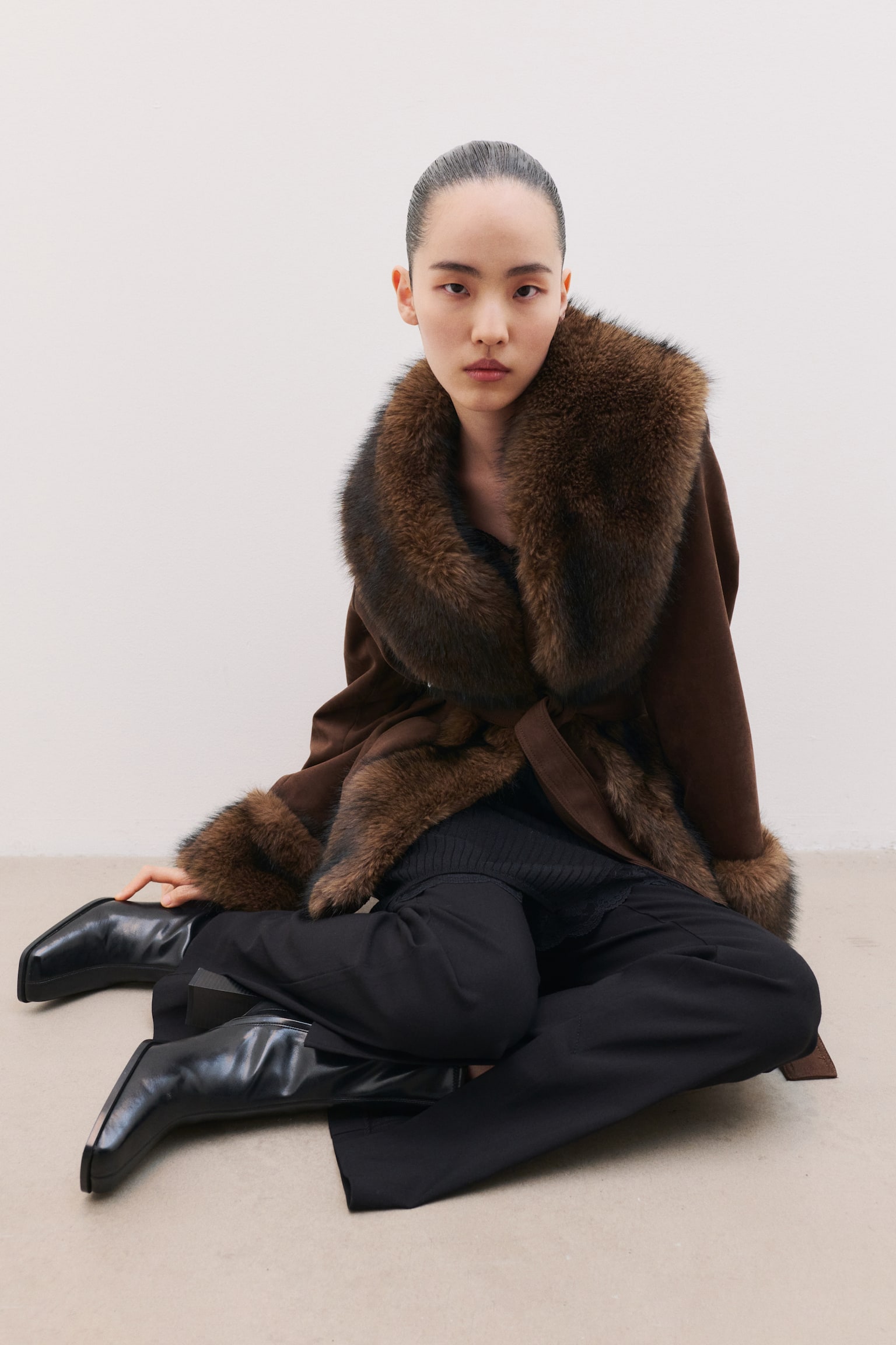 Block-heeled ankle boots - Black - 1