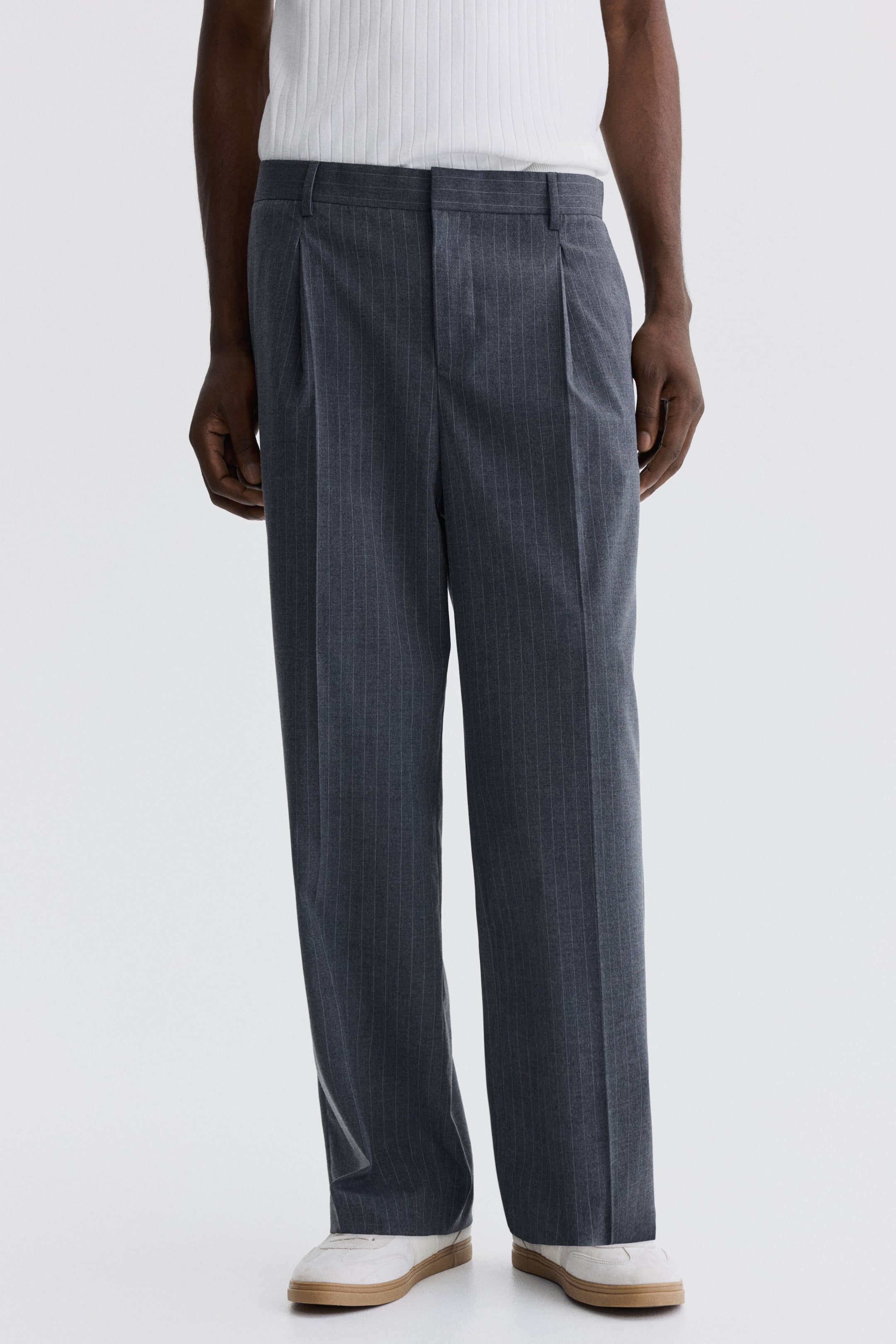 Мужские брюки H&M Loose-Fit Tailored Pants — фото 4