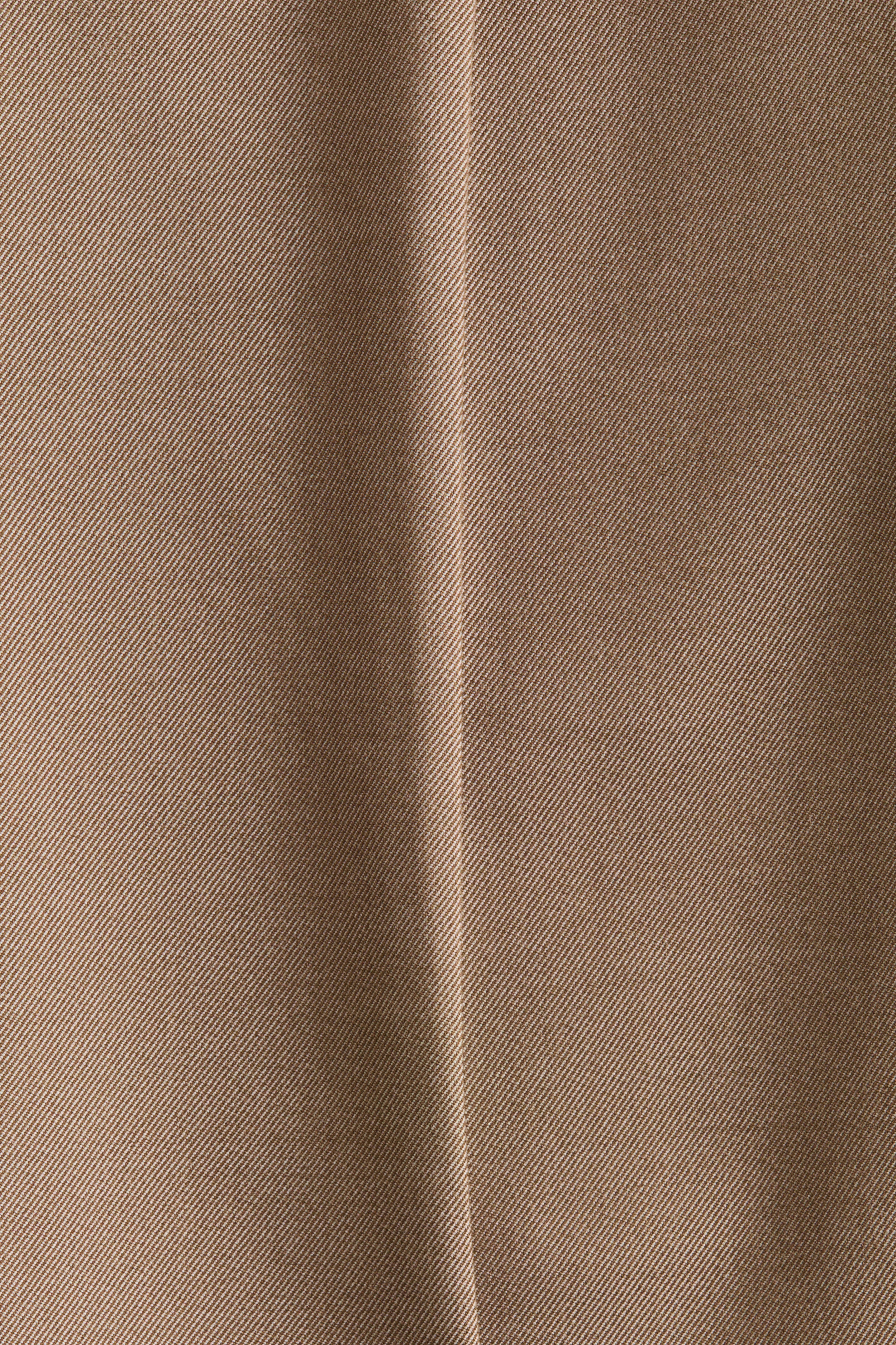 Loose-Fit Tailored Pants