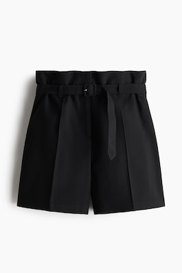 Shorts i viskosmix med skärp