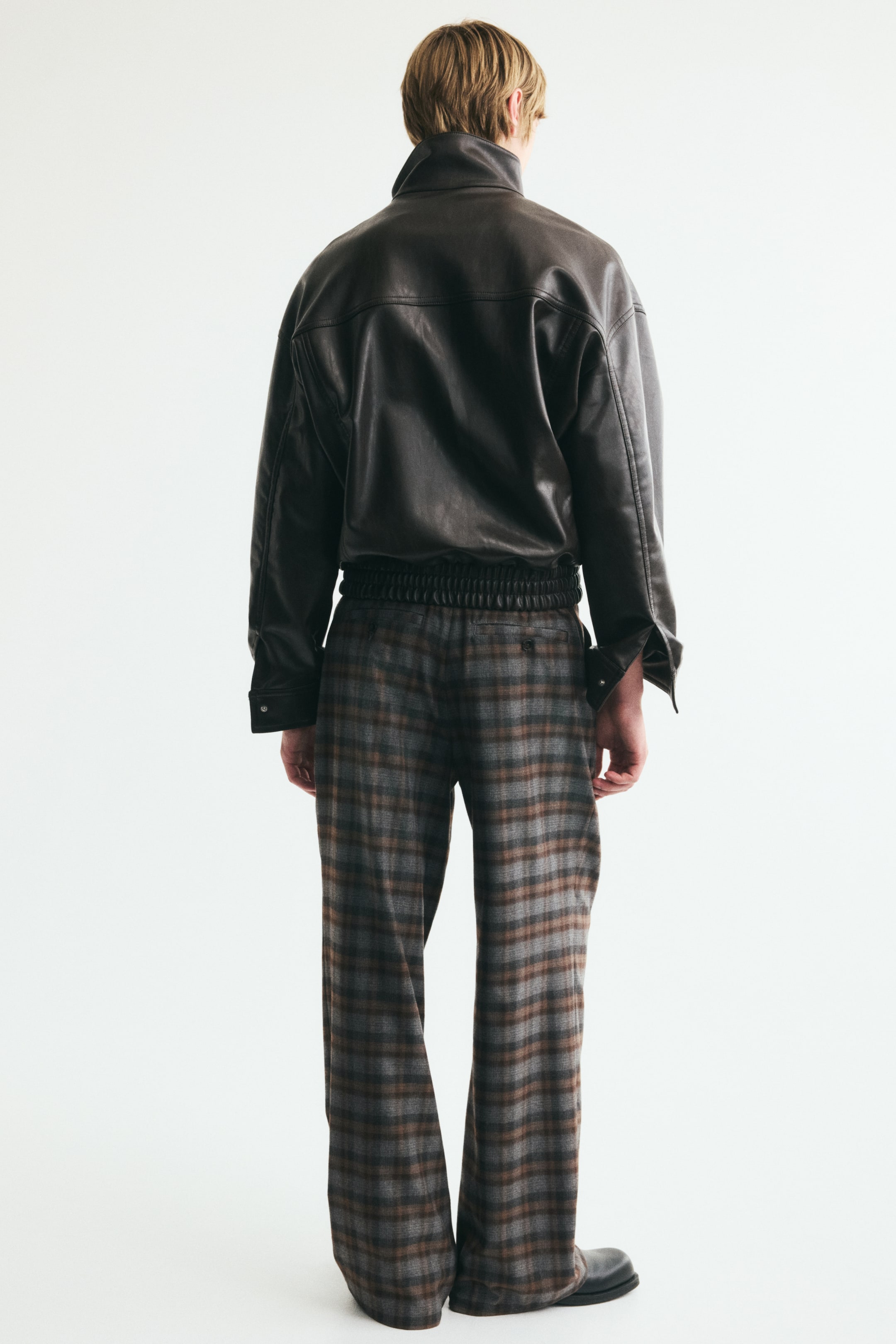 Oversized Wide-Leg Tailored Pants