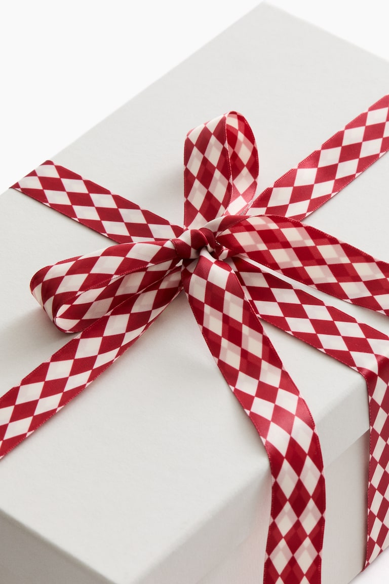 Κορδέλα με μοτίβο ρόμβων