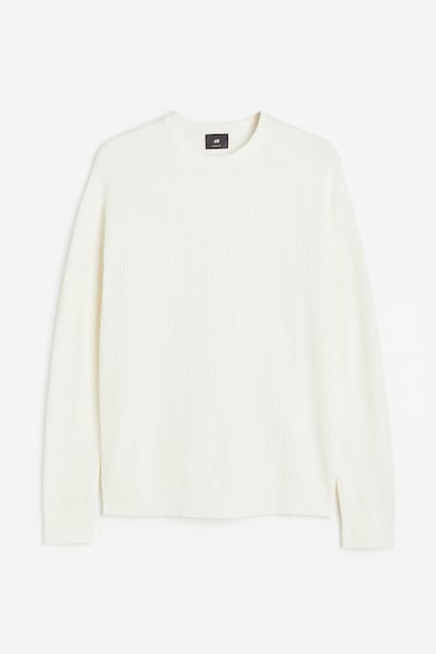 Knitted jumper Muscle Fit - Round neck - Long sleeve - White - Men | H&M GB