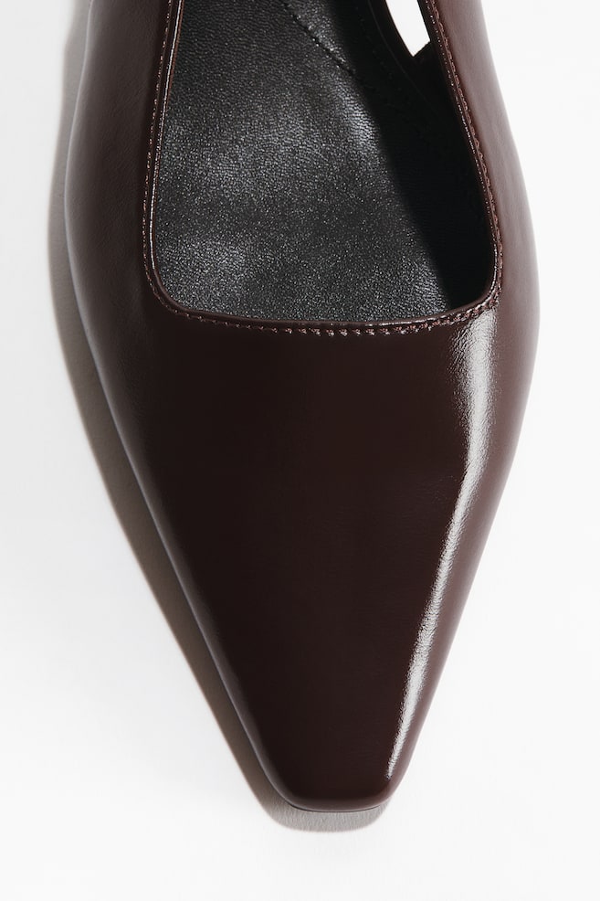 Escarpins à bride arrière avec talon kitten heel - Marron foncé/Beige/Noir - 4