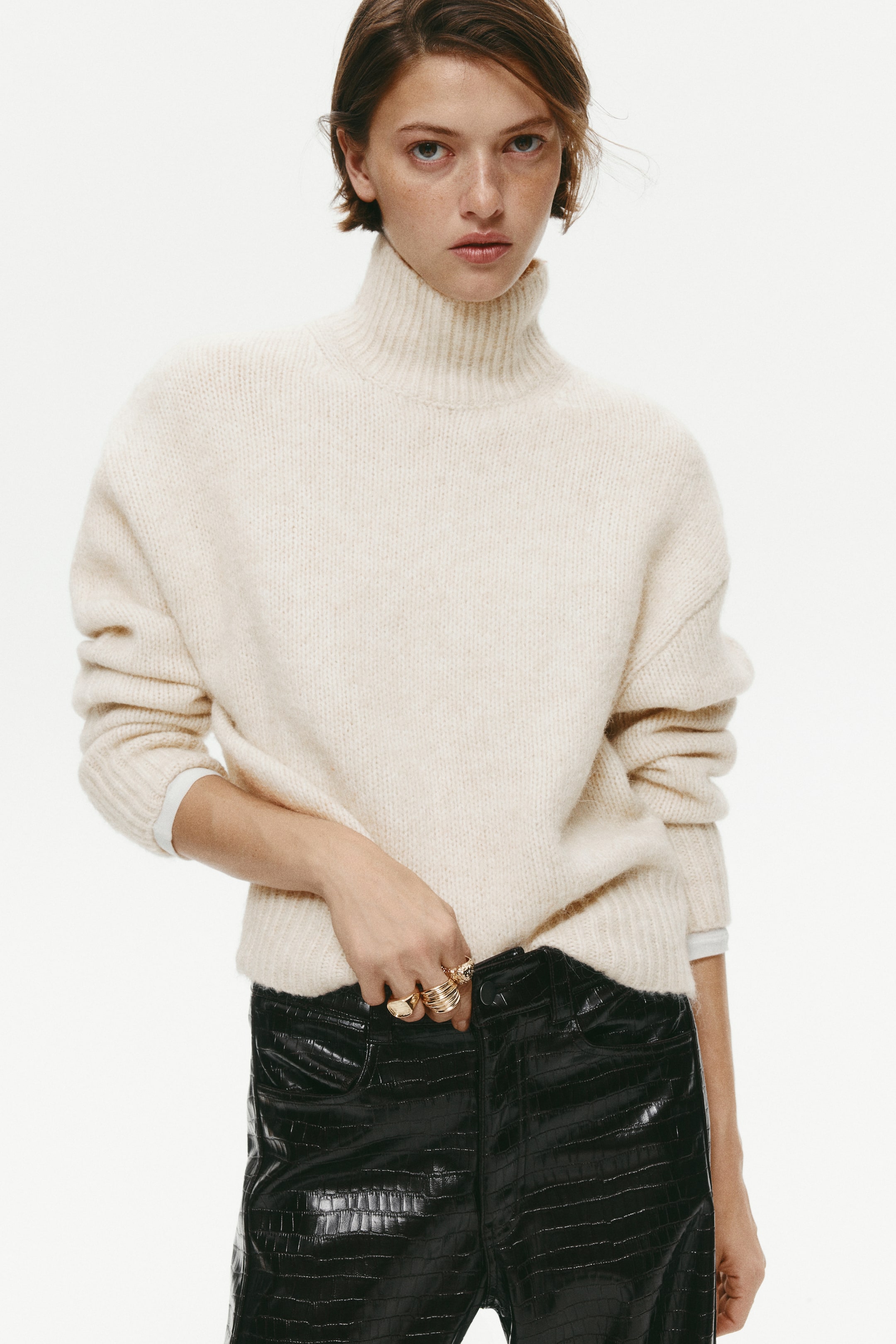 View larger image: Brushed turtleneck jumper - Cream - Ladies | H&M 1