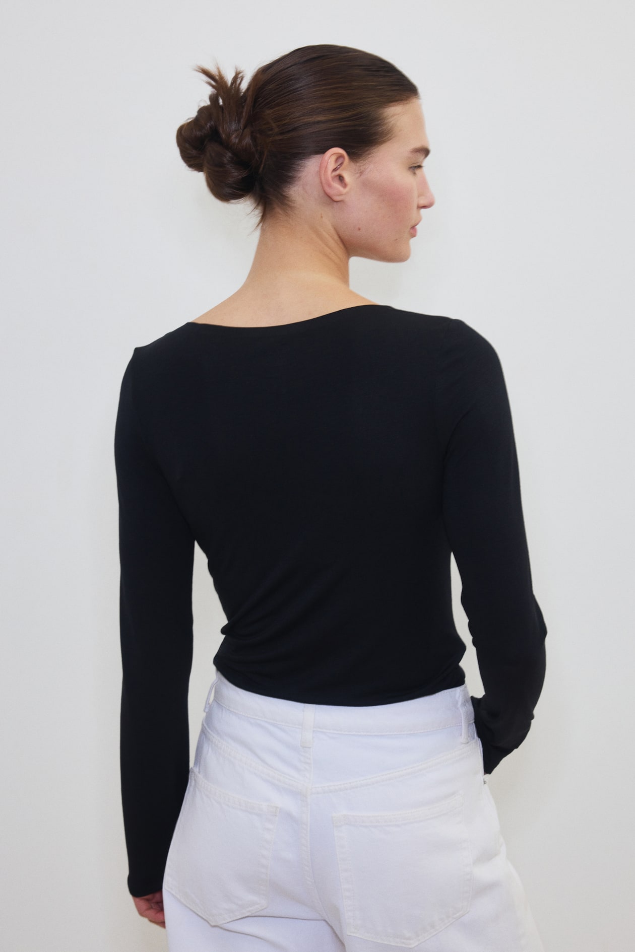 Warming Slim-Fit Long-Sleeved Top - image 3
