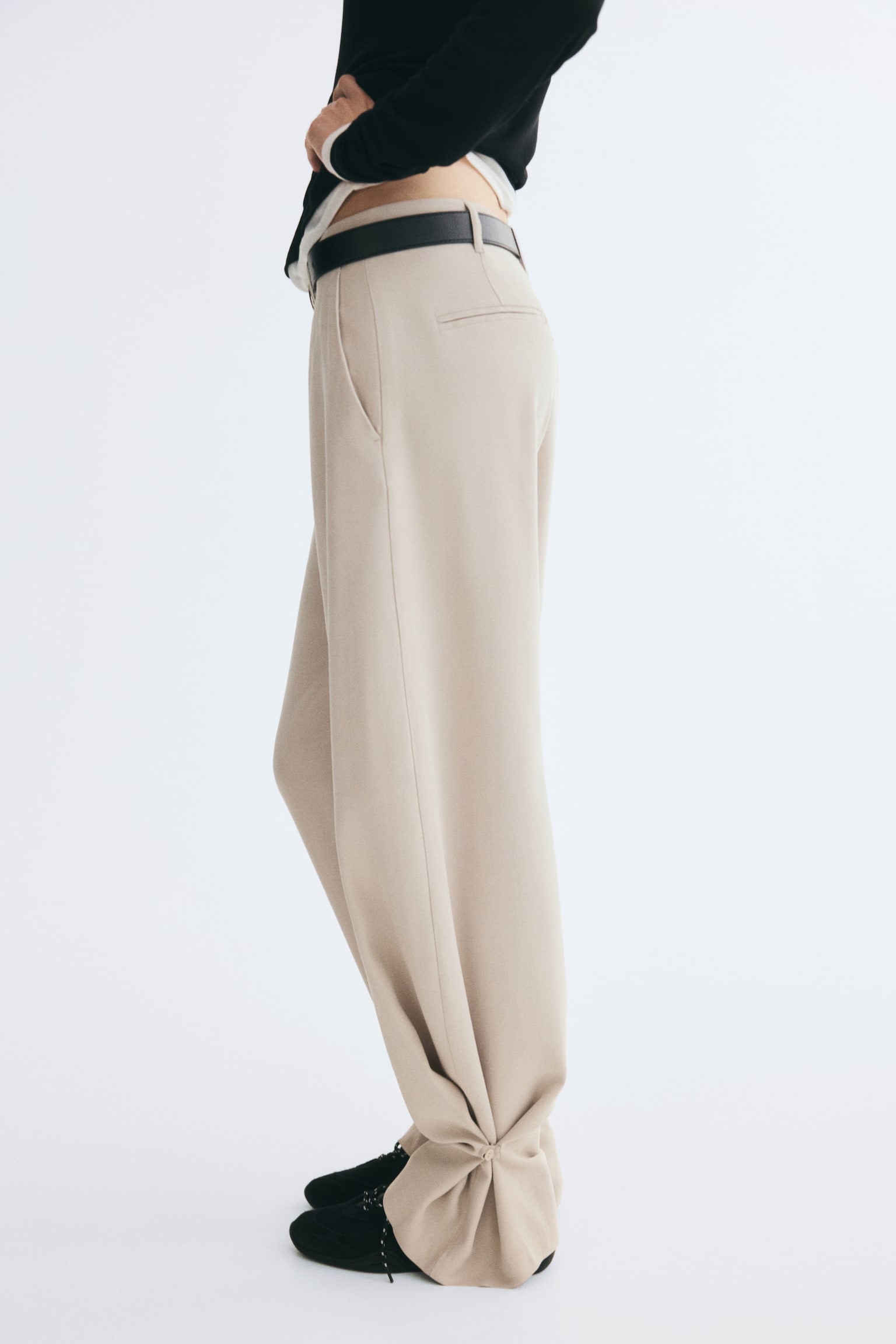 Женские брюки H&M Tailored barrel trousers, цвет: Светлый бежевый — фото 5