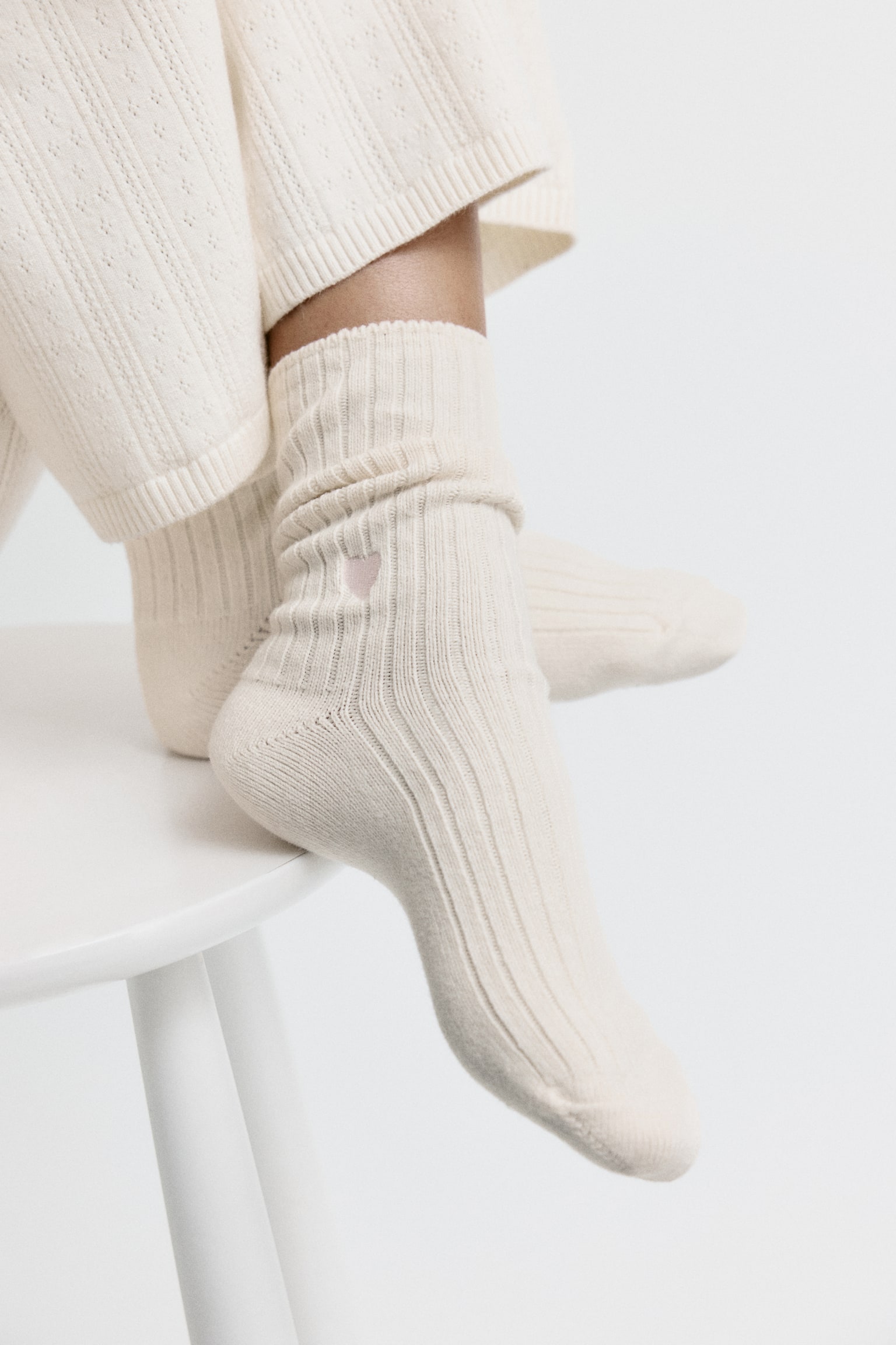 Rib-knit socks - Cream - 4