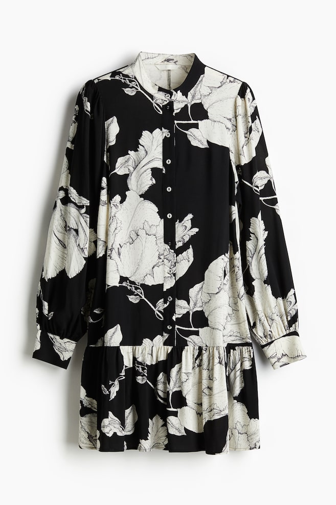 Gemustertes Viskosekleid - Schwarz/Weiß geblümt - 1