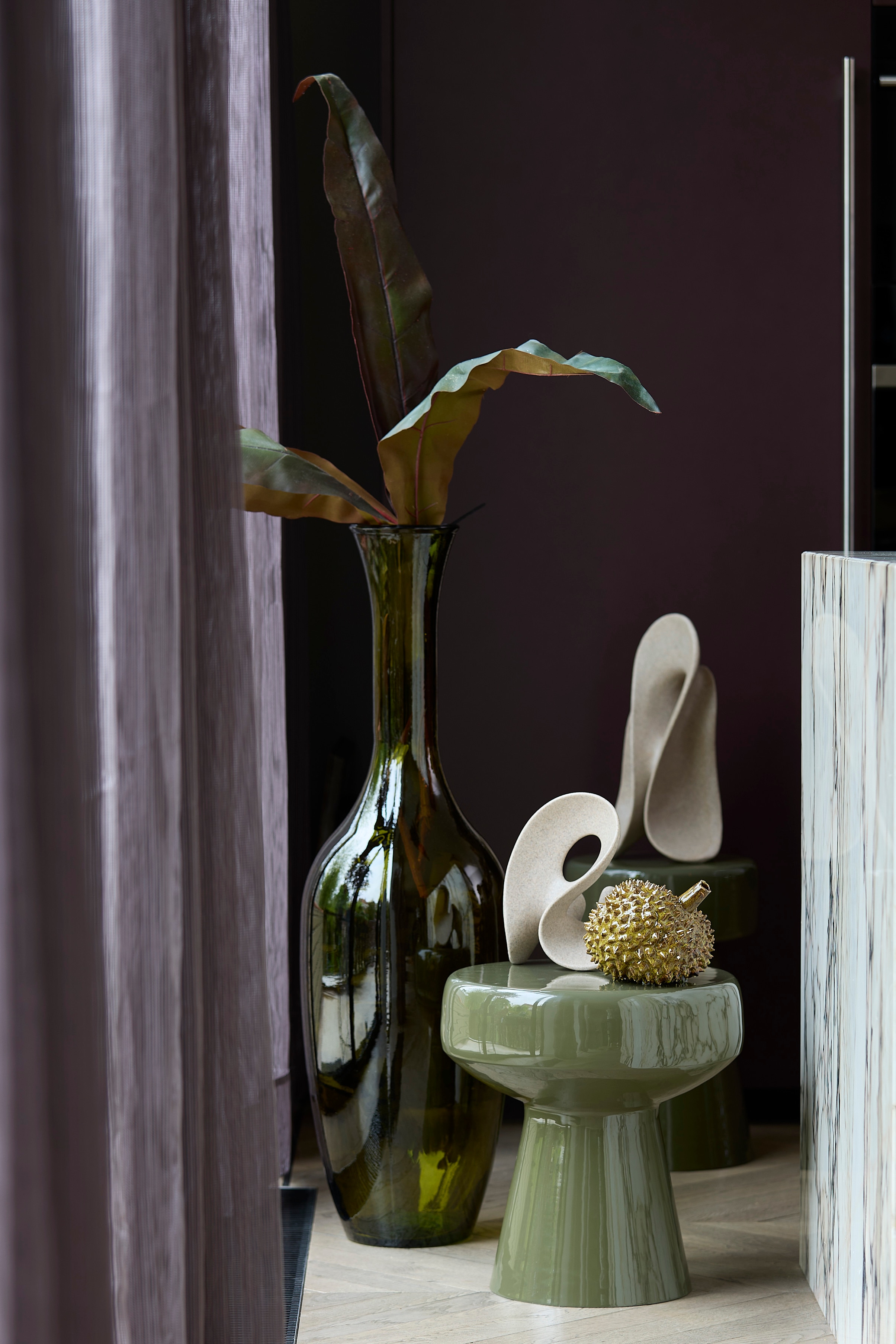 Dakwa Side Table - Green/Brown/White