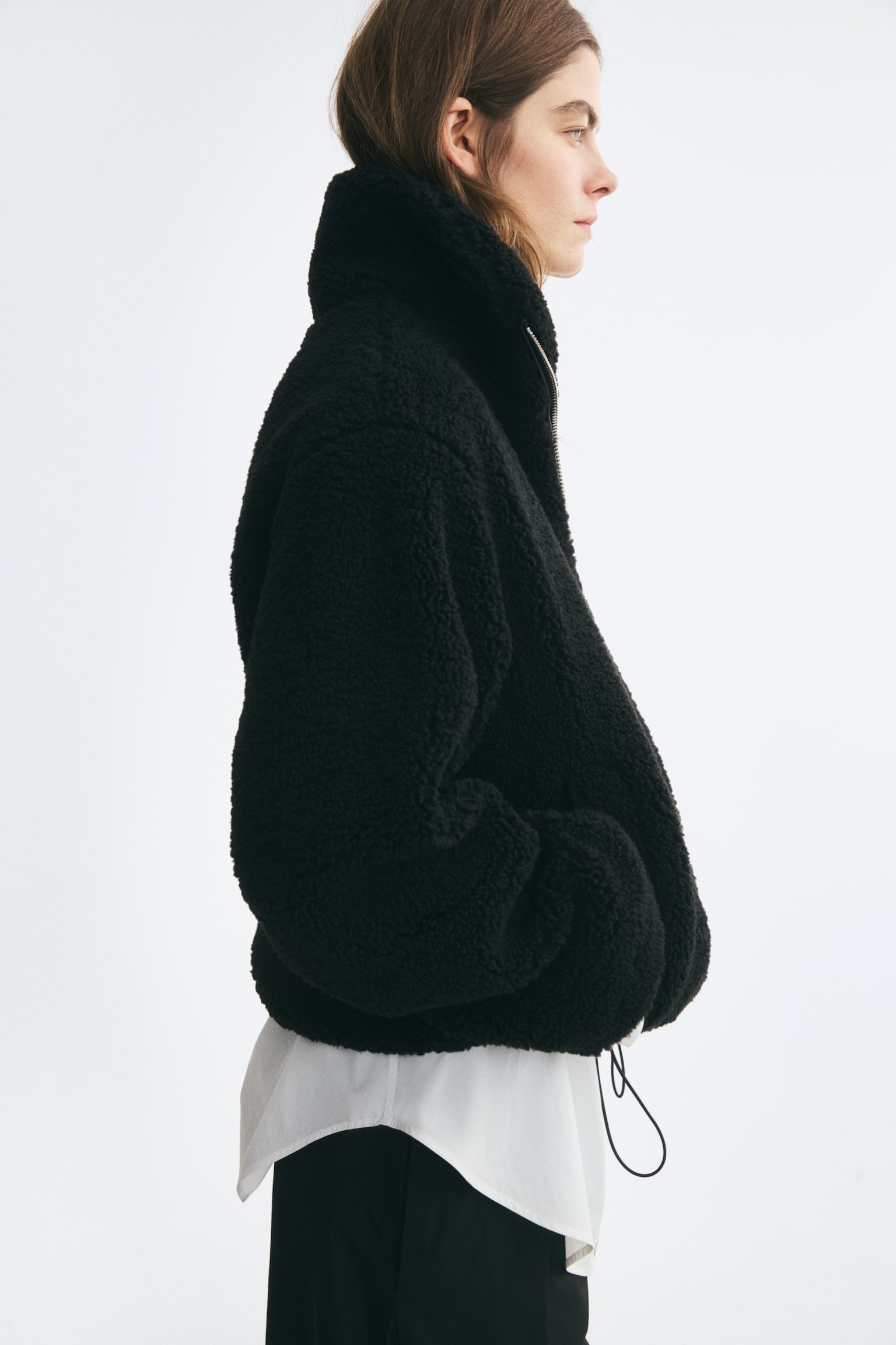 Женская куртка H&M Drawstring-Detail Teddy Fleece, цвет: Чёрный — фото 5