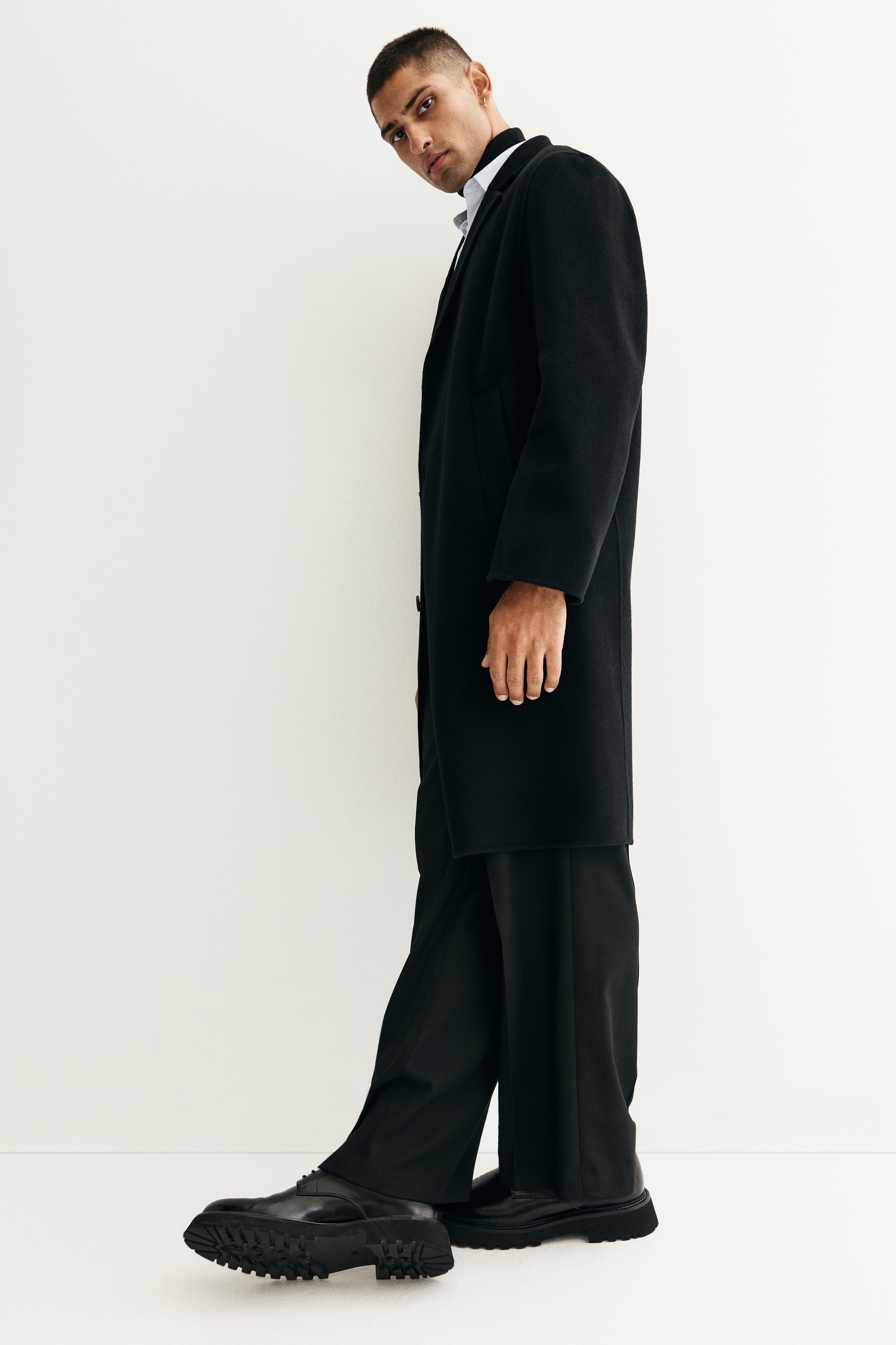 Single-breasted wool coat