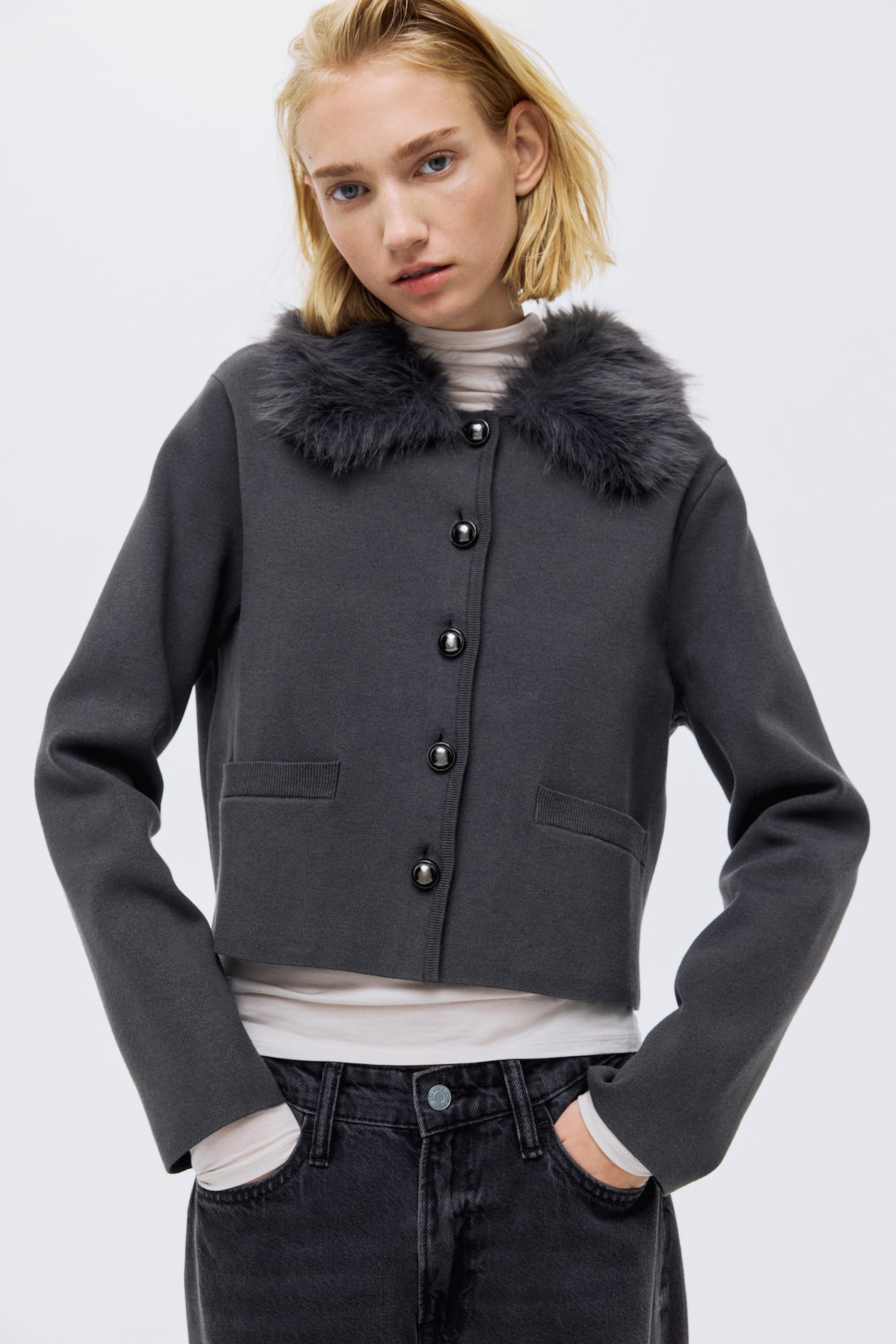 Fine-Knit Cardigan with Collar - image 2
