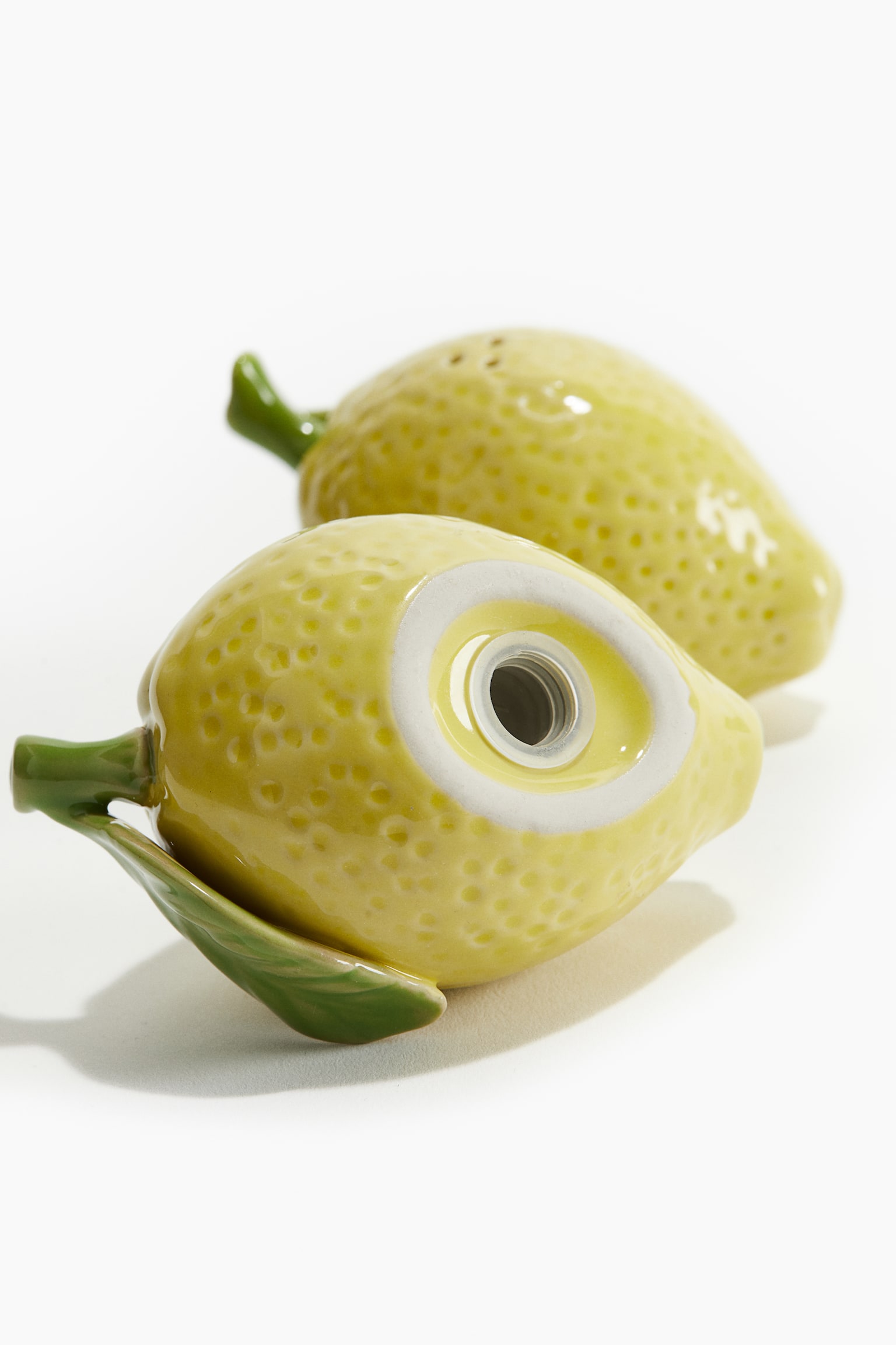 Stoneware salt and pepper shakers - Yellow/Lemon - 4