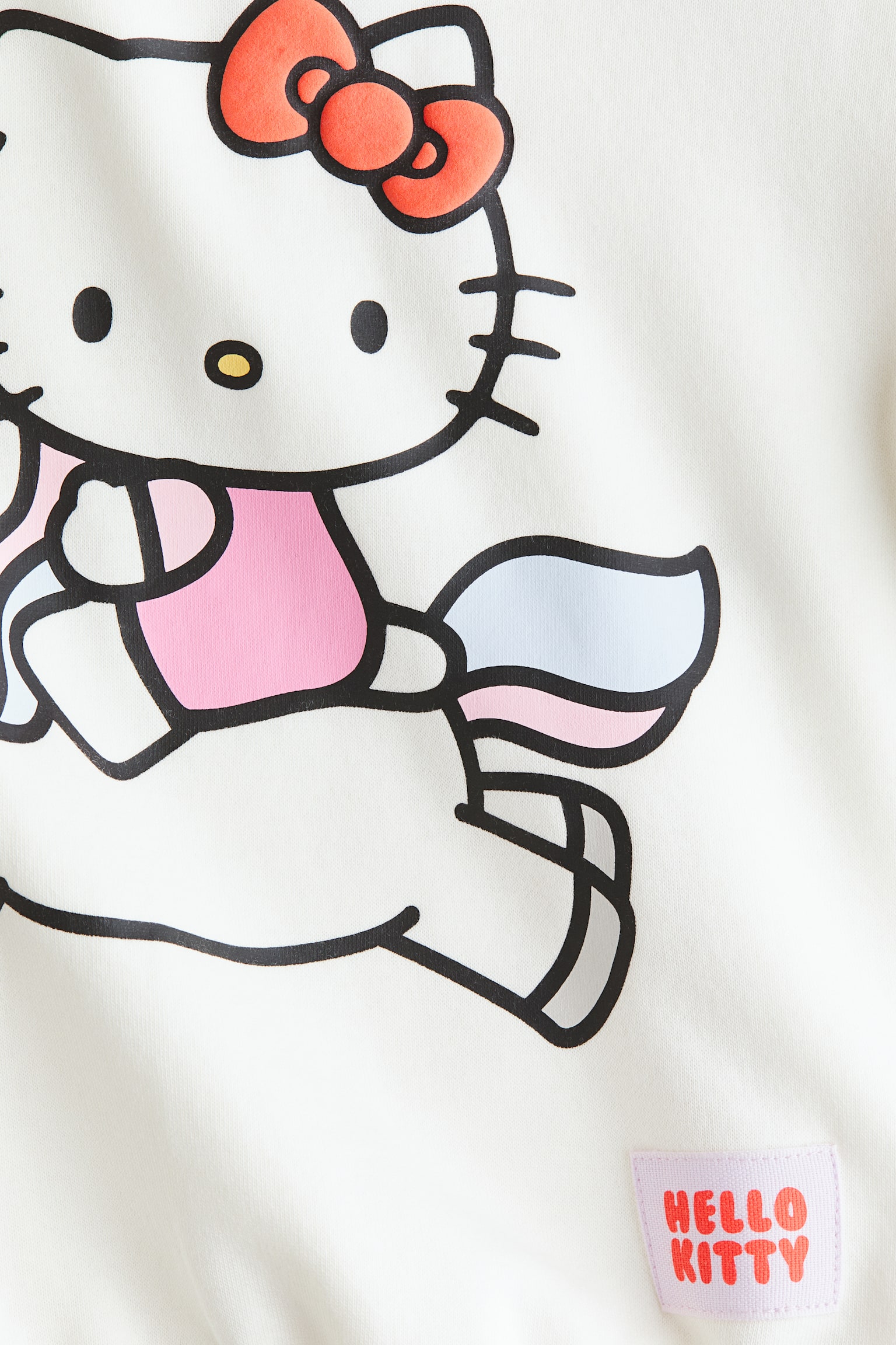 Printed sweatshirt - White/Hello Kitty/Cream/Bluey/White/Minnie Mouse/Pink/Lilo & Stitch/White/Frozen/Light pink/Minnie Mouse/Cream/Hello Kitty/Light beige/Bambi/Light beige/Lilo & Stitch/Light blue/Lilo & Stitch/Cream/Minnie Mouse/Light blue/Frozen/Pink/Tweety/White/Kuromi/Light blue/Cinnamoroll/Light purple/Pink/Light pink/Squishmallows/Turquoise/Gabby's Dollhouse/Light dusty green/Pokémon/Red/Hello Kitty - 2