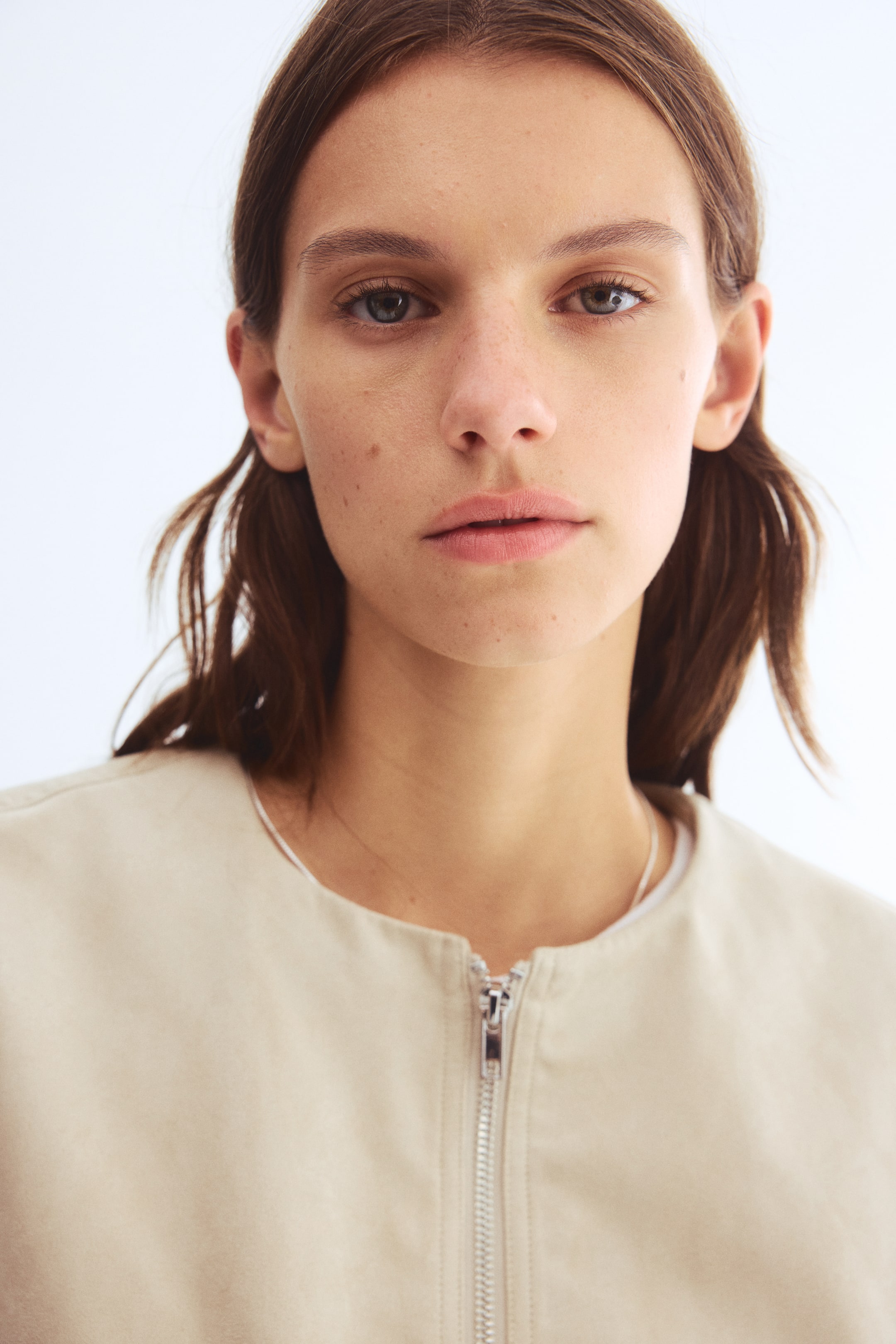 Ampliar la imagen: Chaleco con zíper al frente - Beige claro - Ladies | H&M MX 1