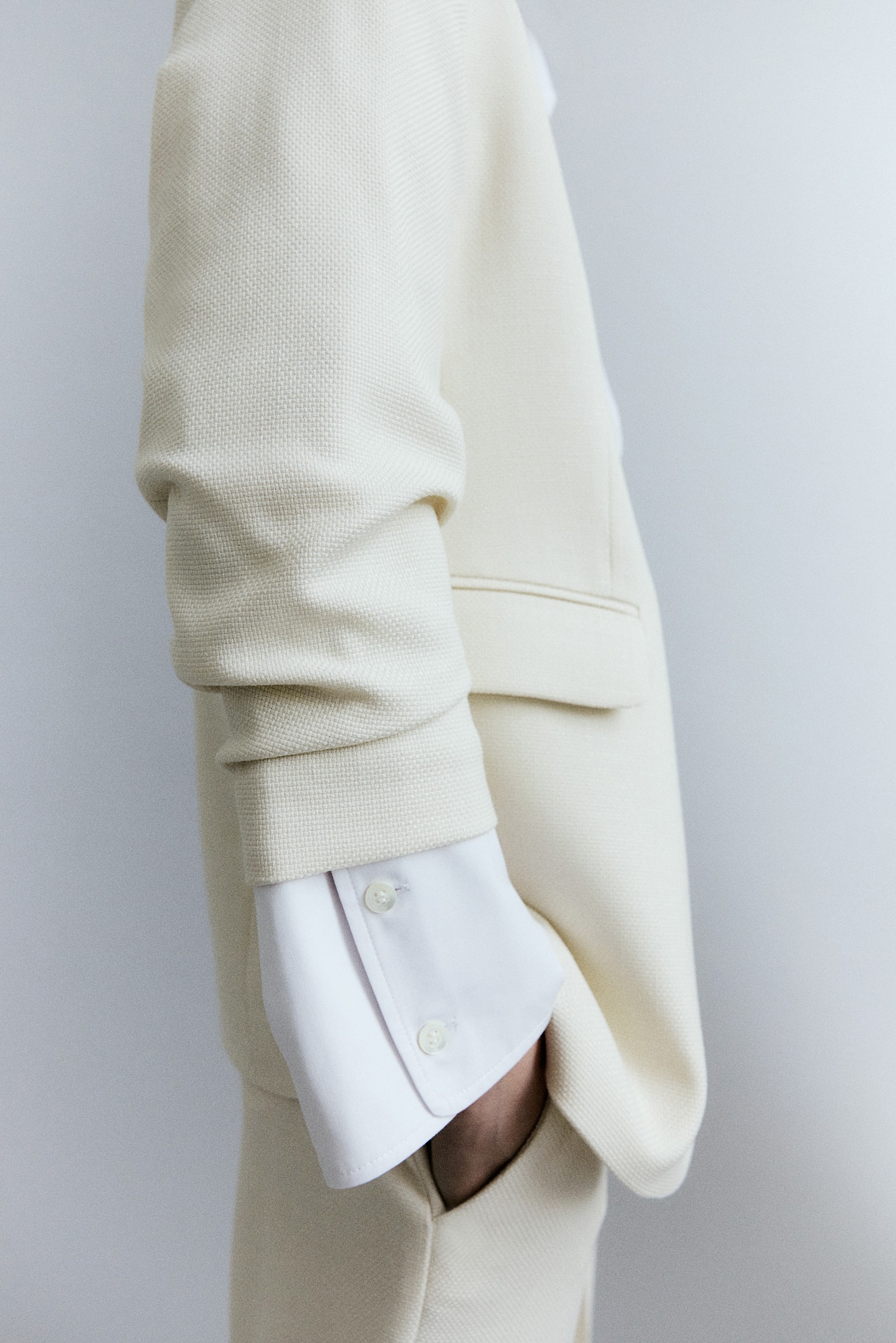 Gathered Sleeve Blazer - Cream/Navy blue/Light beige/Navy blue/Light beige/Beige - 5