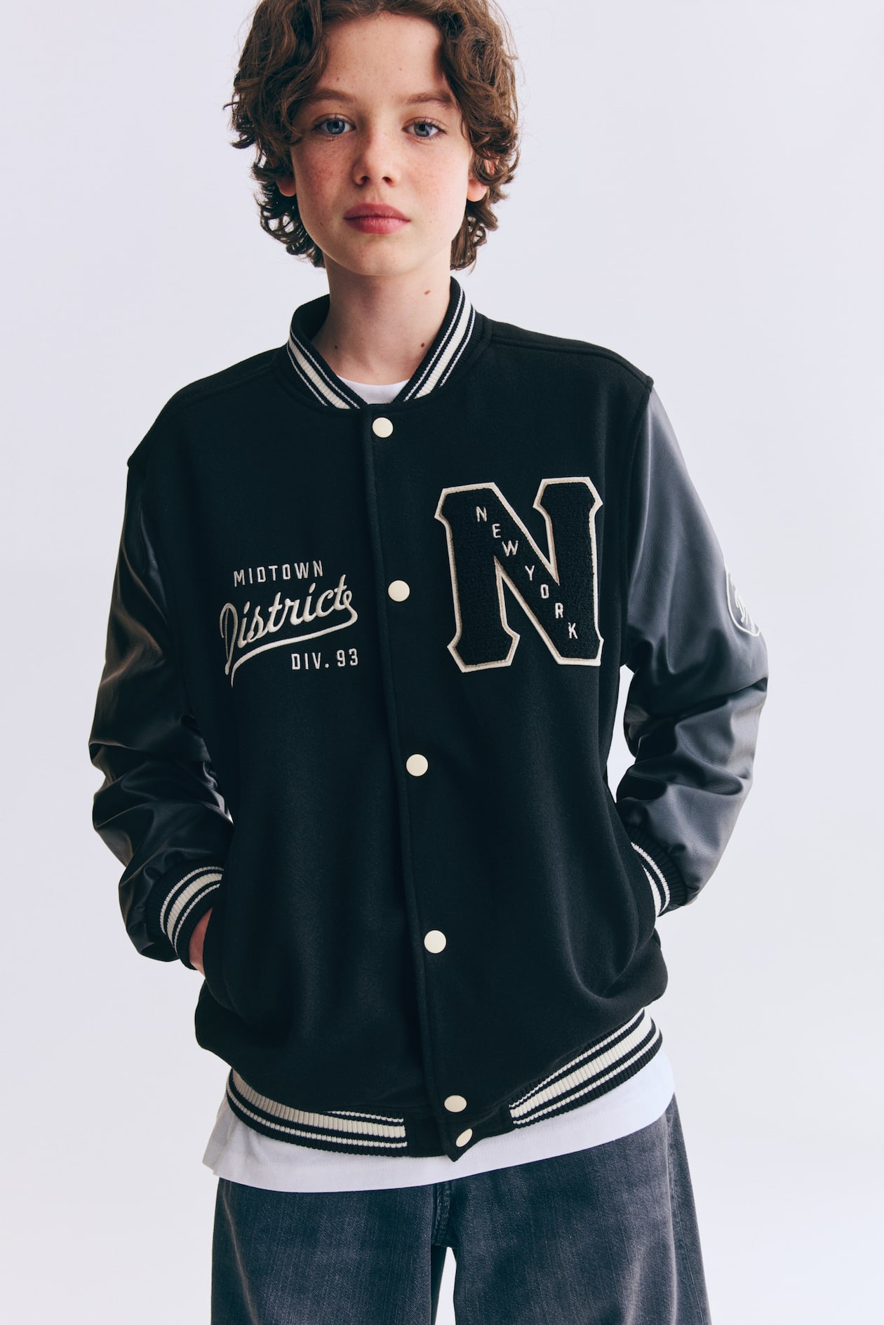 Black/New York Appliquéd Baseball Jacket for kids | H&M US
