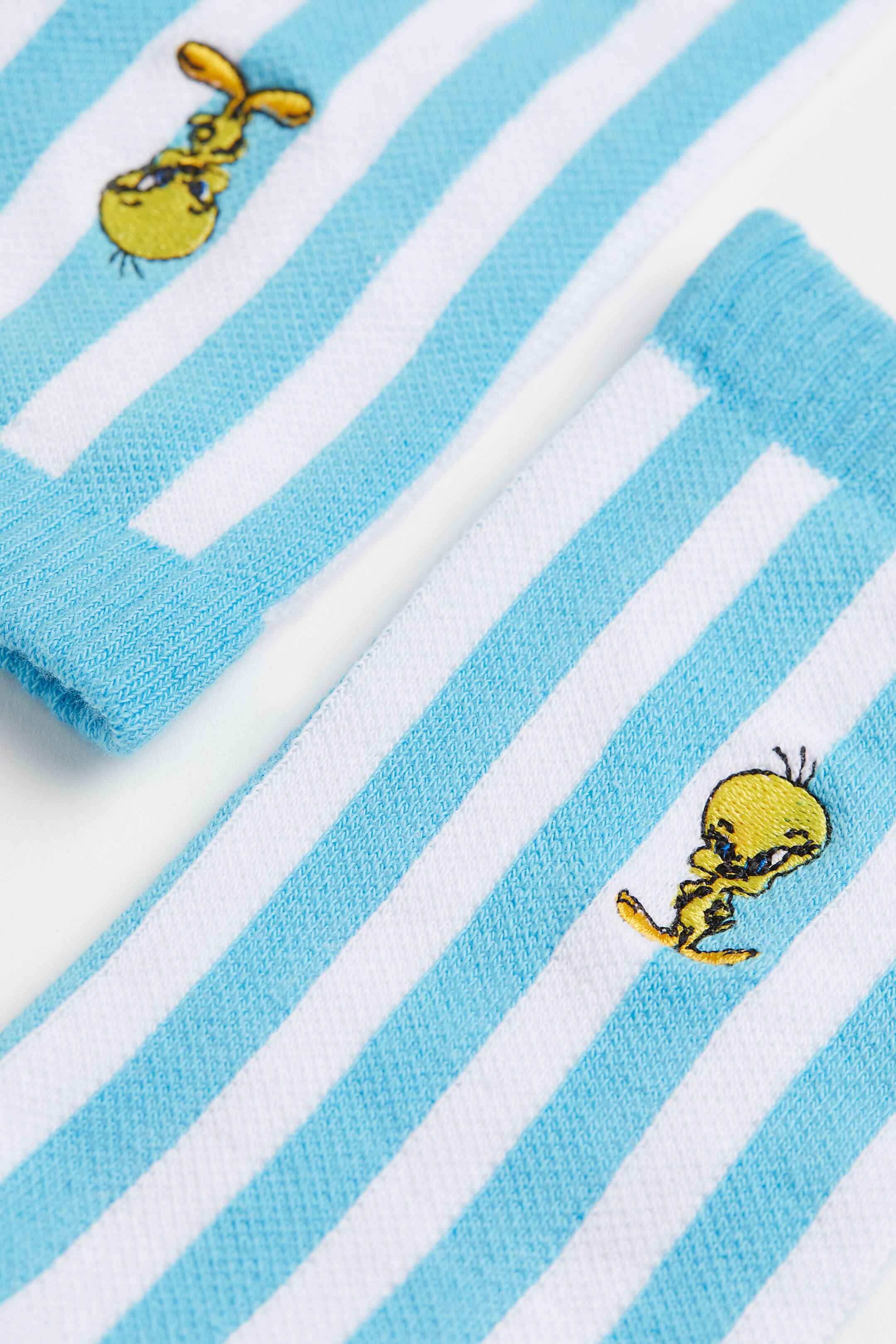 הצגת תמונה גדולה יותר: גרביים - תכלת/לוני טונס - Men | H&M IL 2