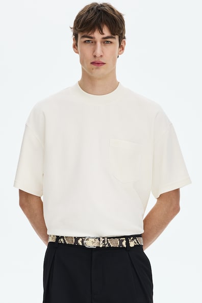オーバーサイズフィットTシャツ
