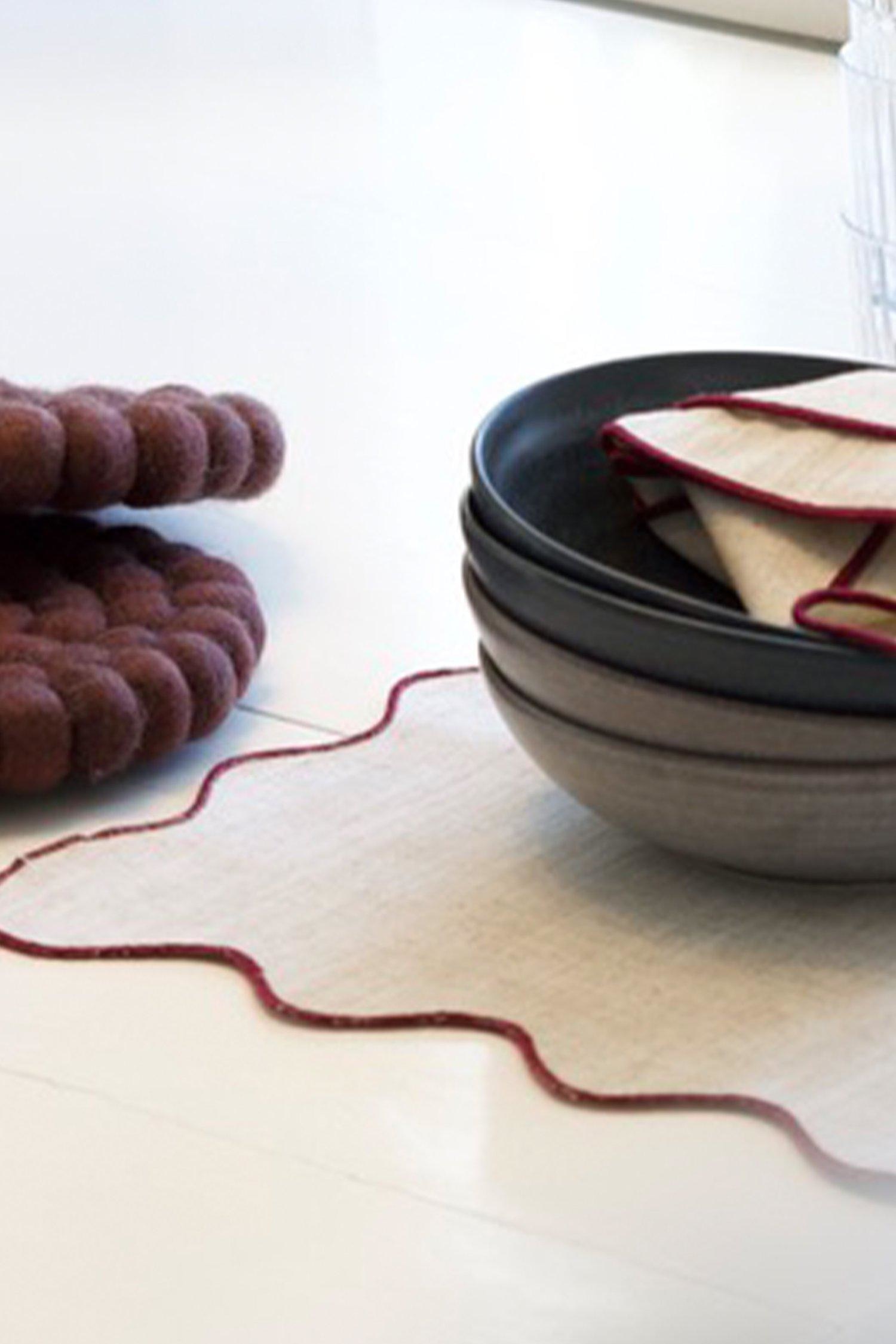 Nisha Coaster 2p - Burgundy Red/Nougat/Off-white/Multi/Moss Green/Black