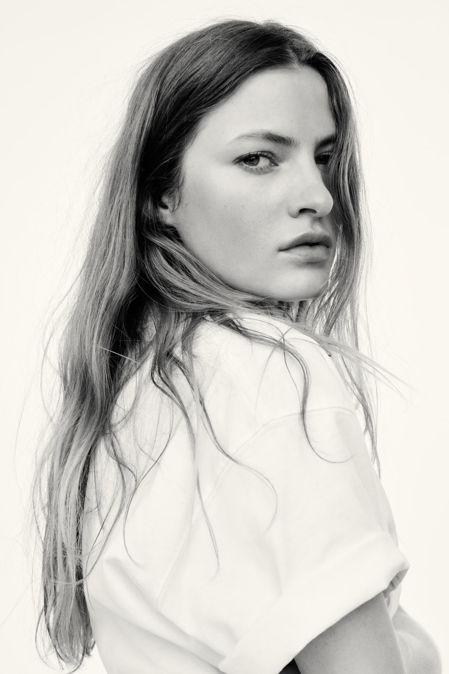 Flared High Jeans - כחול ג'ינס כהה/שחור ג'ינס/כחול ג'ינס כהה/תכלת - 4