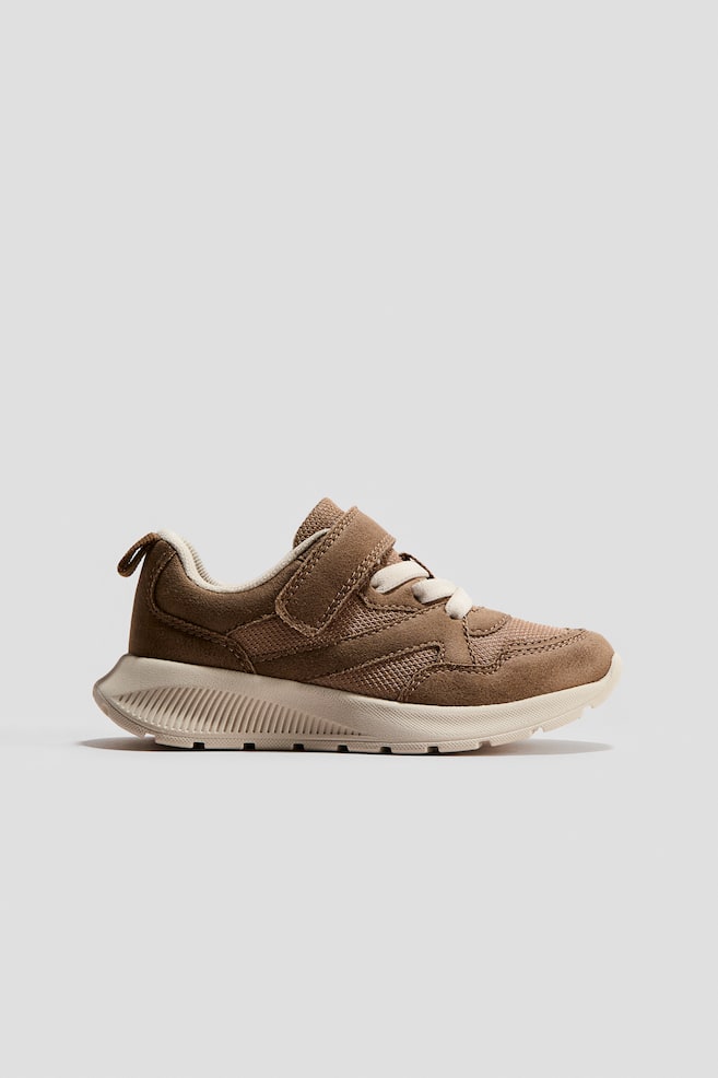 Tenis con suela ligera - Café/Beige oscuro/Negro/Beige claro - 1