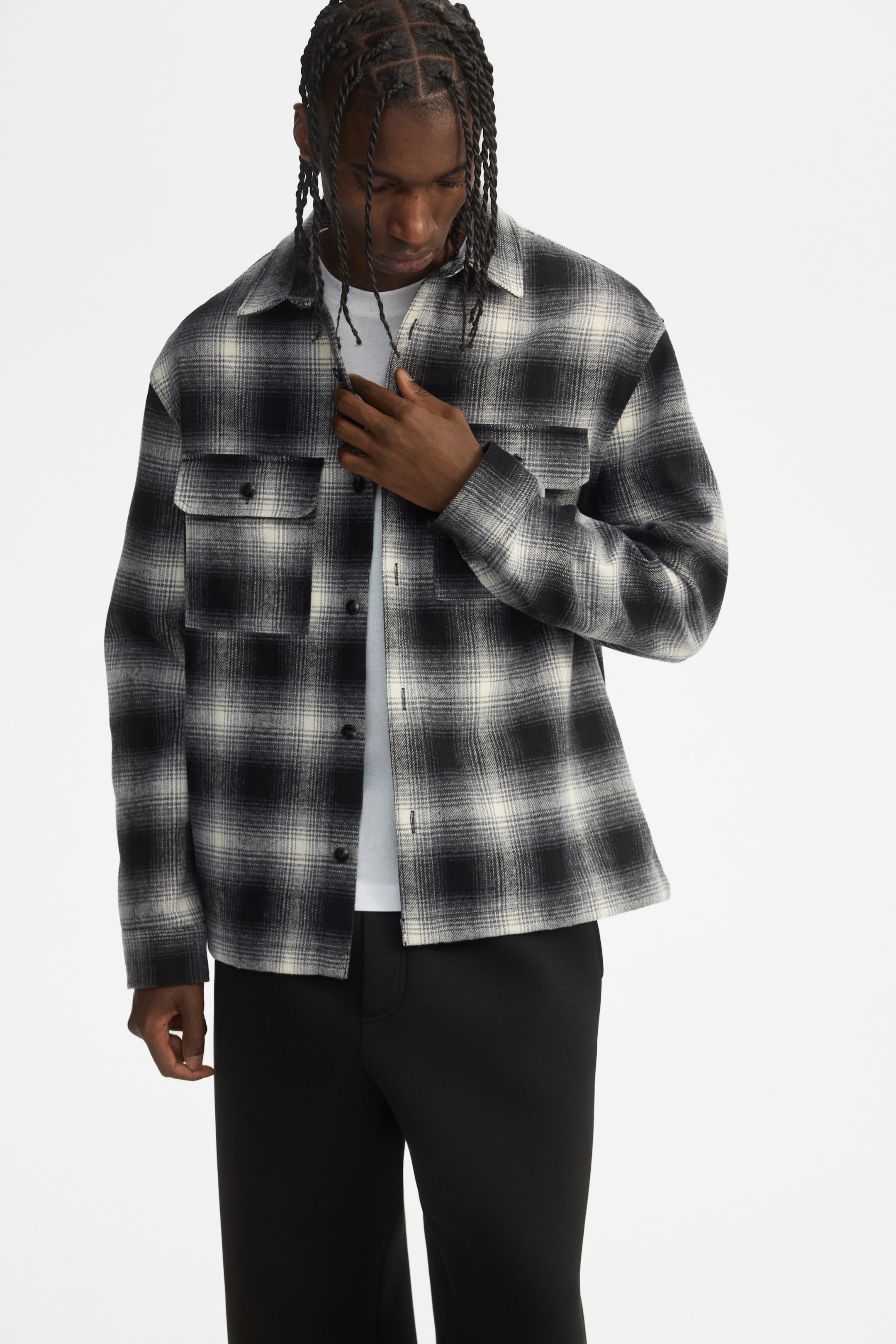 Ampliar la imagen: Sobrecamisa de franela Regular Fit - Gris oscuro/Cuadros - Men | H&M MX 2