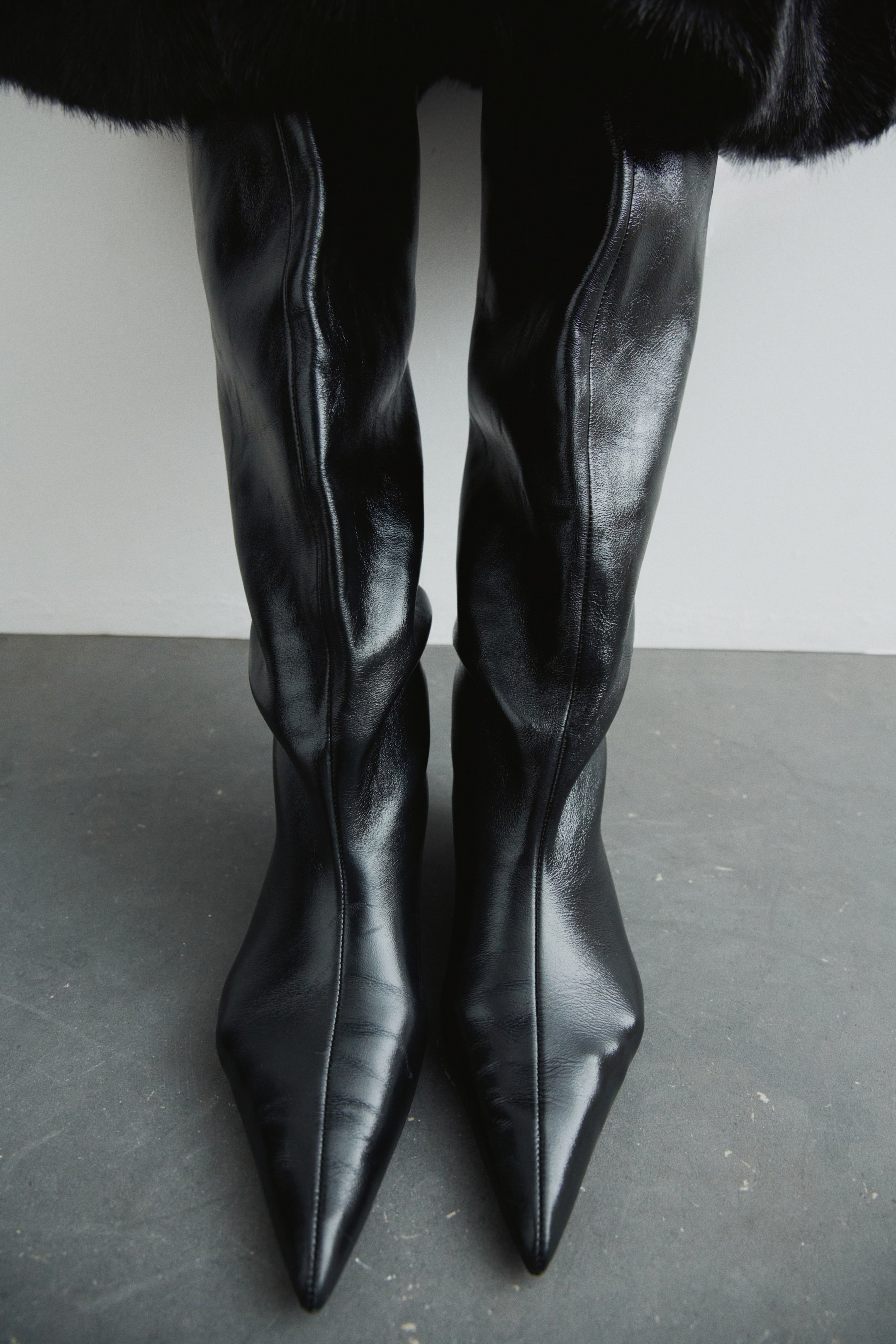 Ampliar la imagen: Botas en punta - Negro - Ladies | H&M MX 2