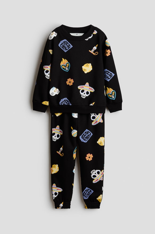 2-Piece Printed Sweatshirt and Joggers Set - Black/patterned - 1