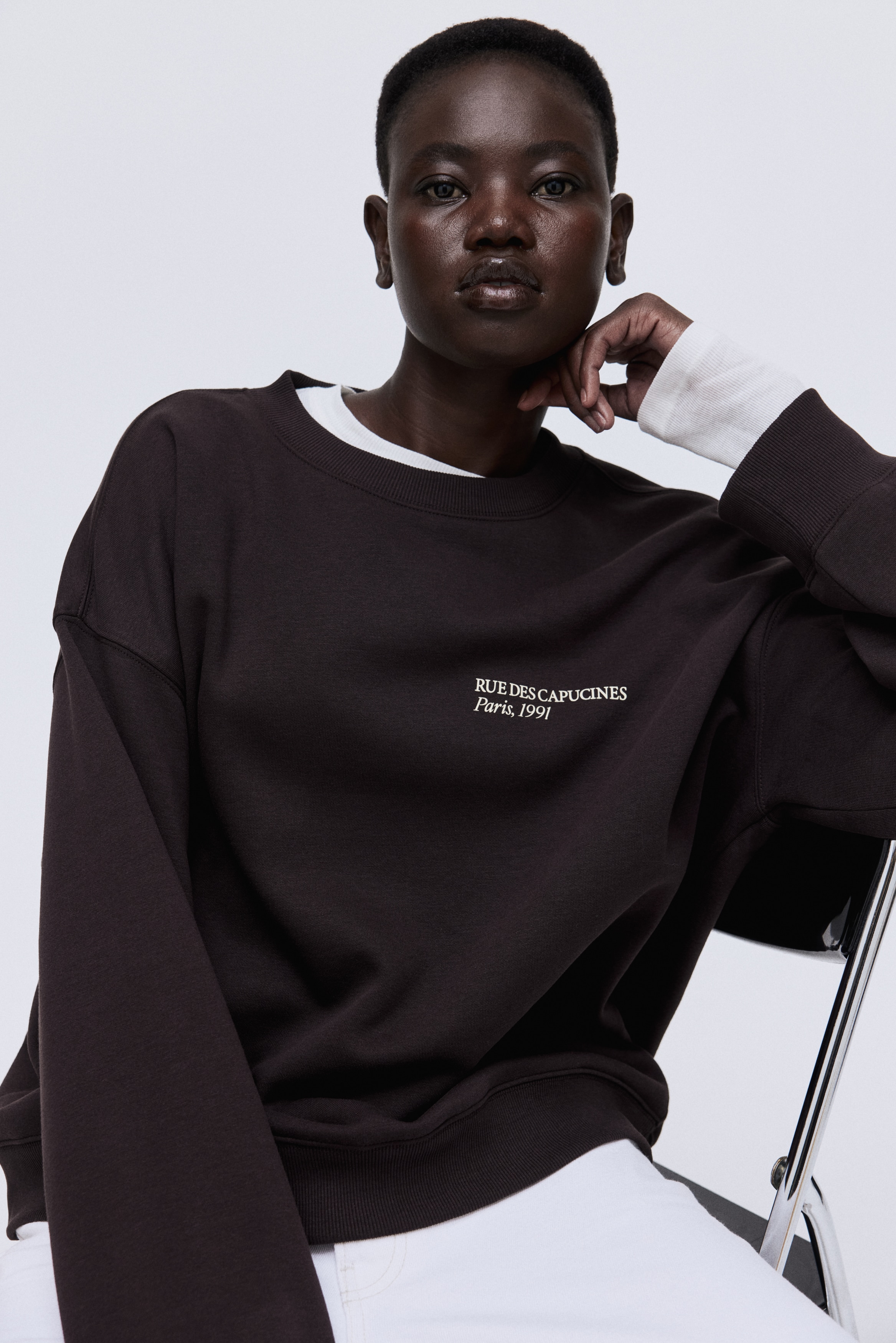 H & M - テキストデザインスウェットシャツ - ブラウン