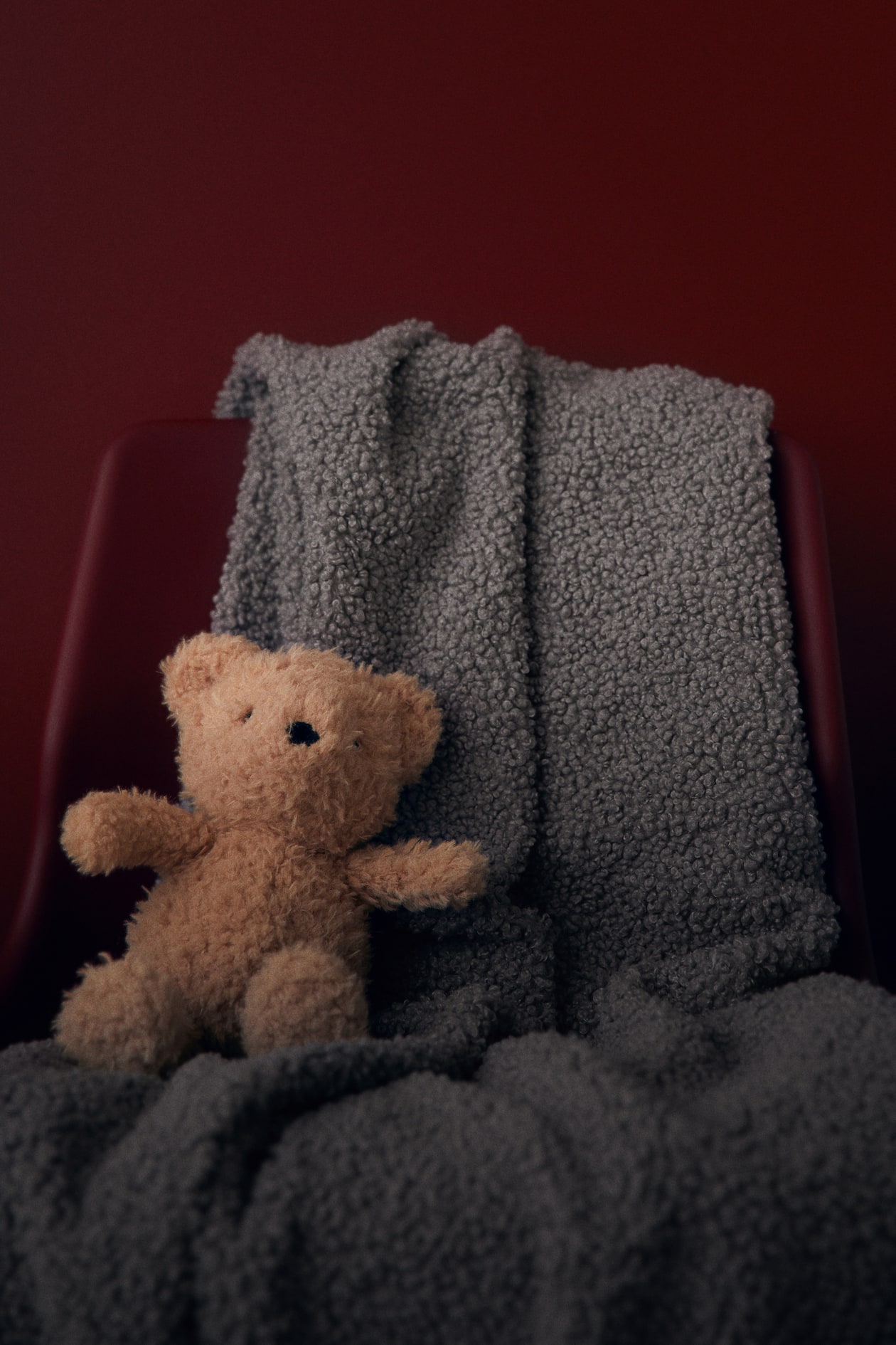 Grey Teddy blanket at H&M Home | H&M GB
