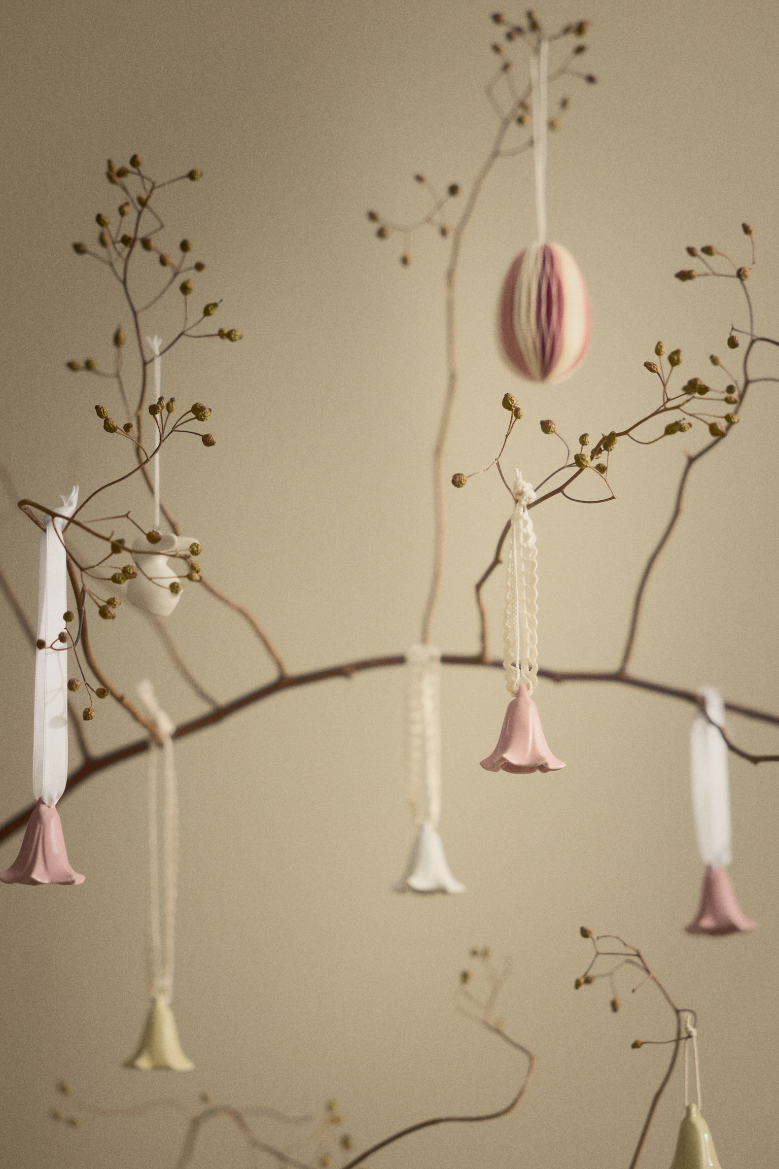 2-pack stoneware Easter decorations - Light dusty pink/Light yellow/White - 2