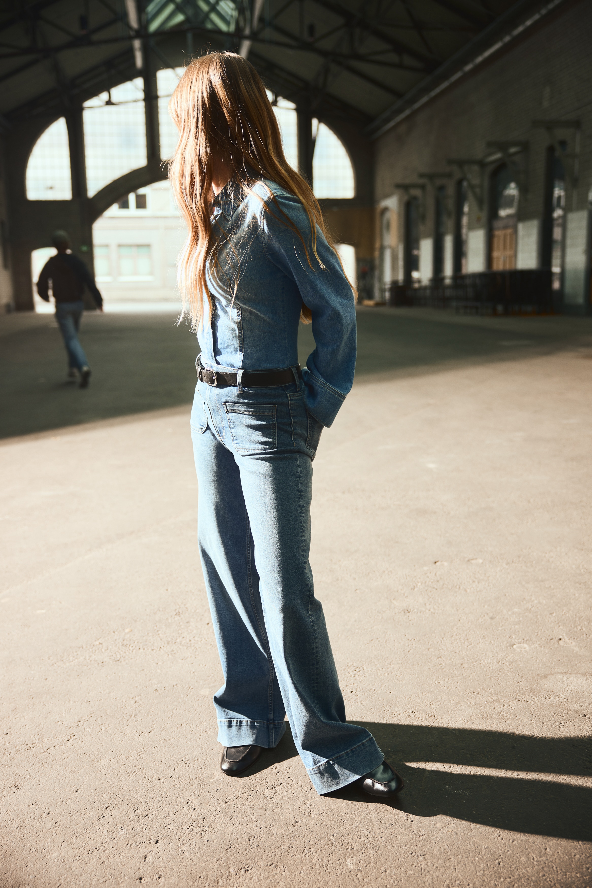Fitted denim shirt