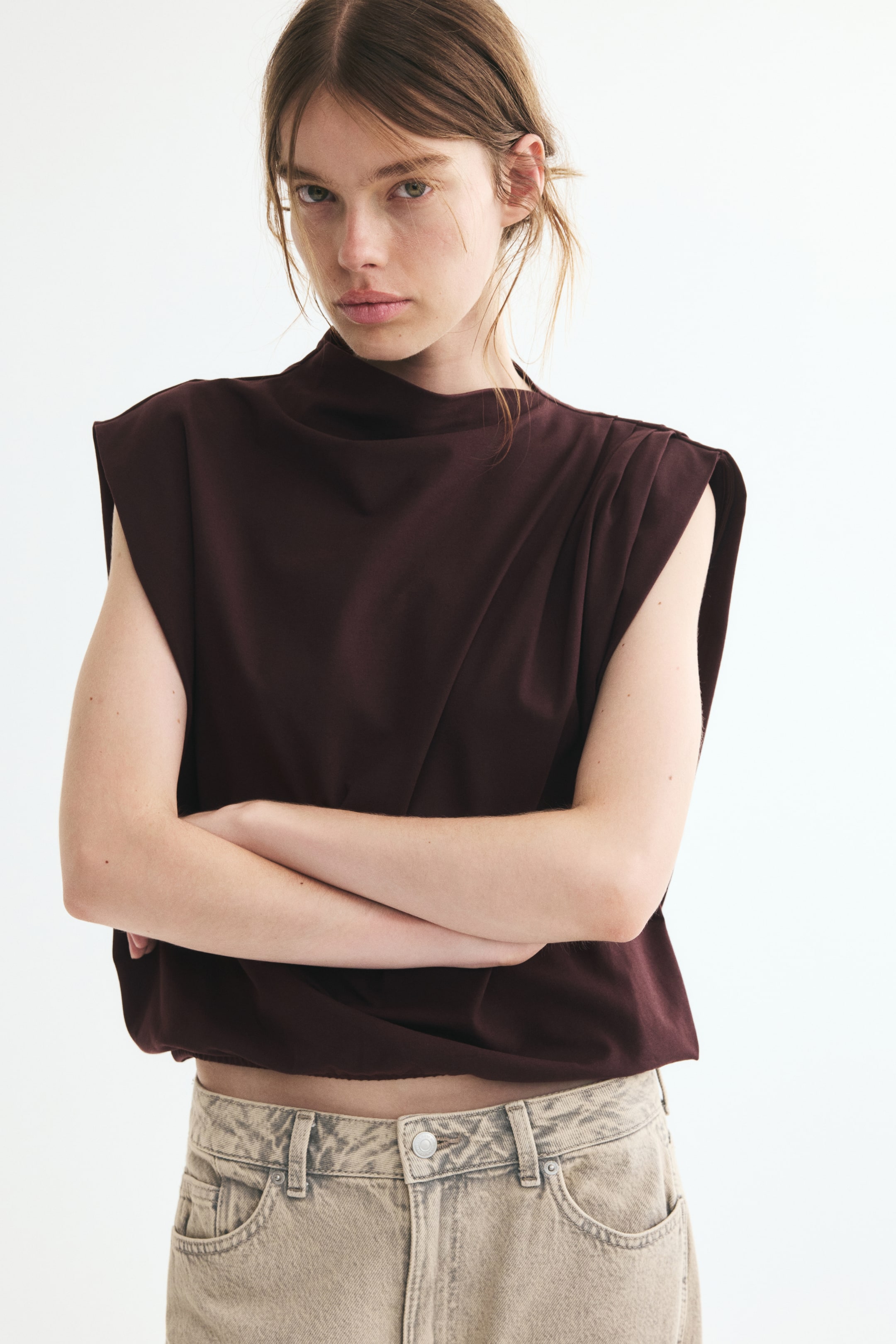 Xem ảnh lớn hơn: Áo cotton xếp ly - Màu nâu đậm - Ladies | H&M VN 1