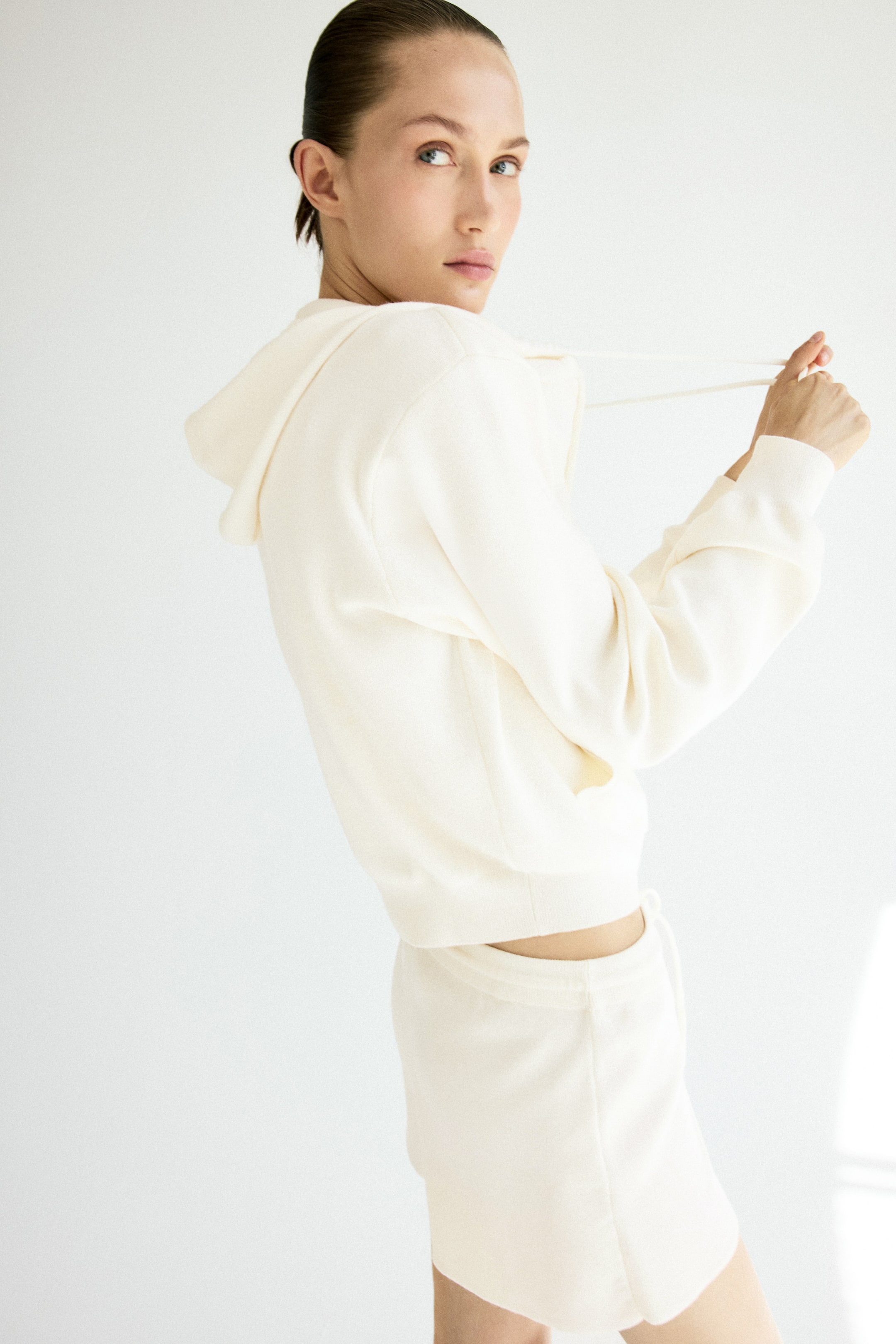 Fine-Knit Hooded Jacket