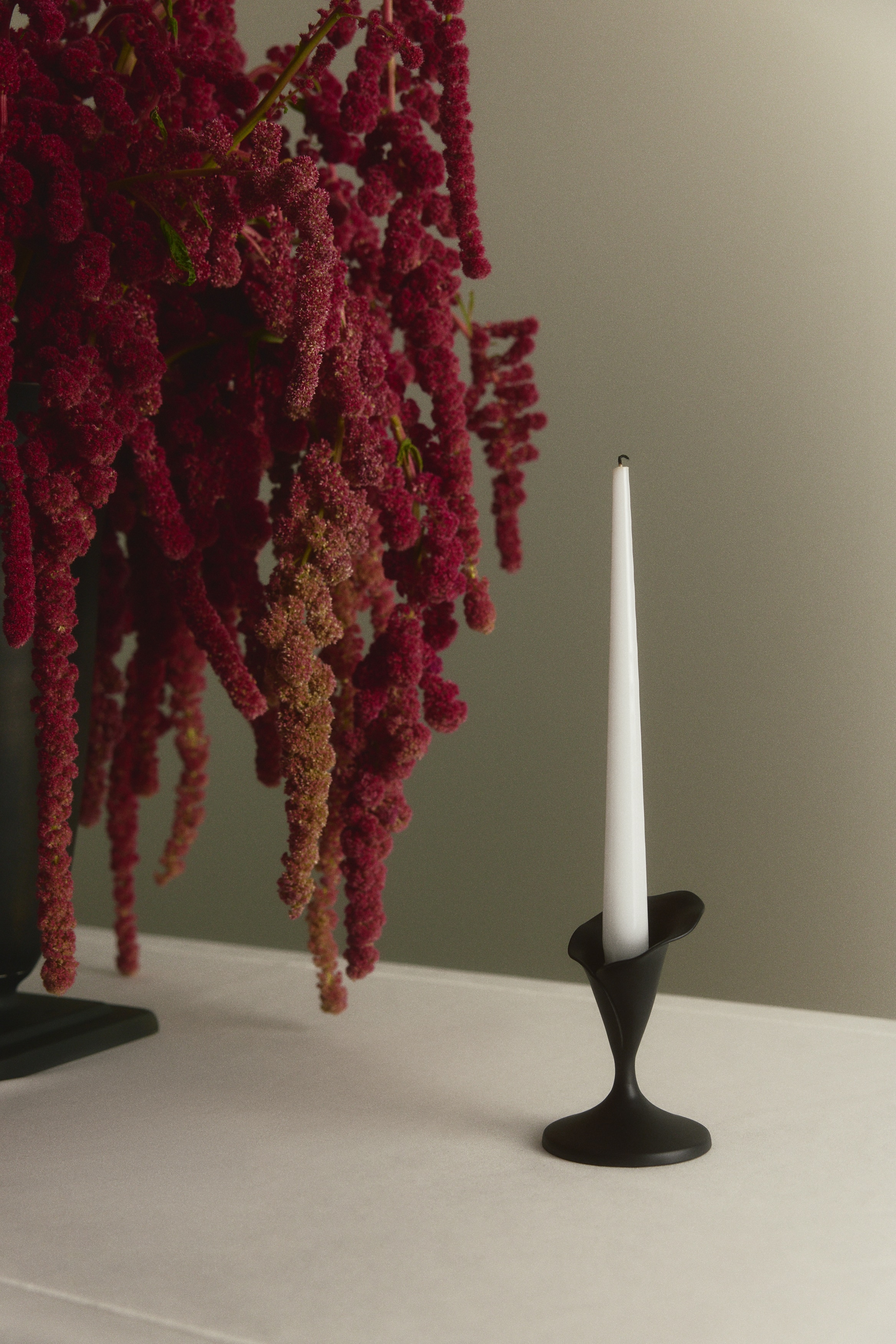 Flower-shaped candlestick - Black/Silver-coloured