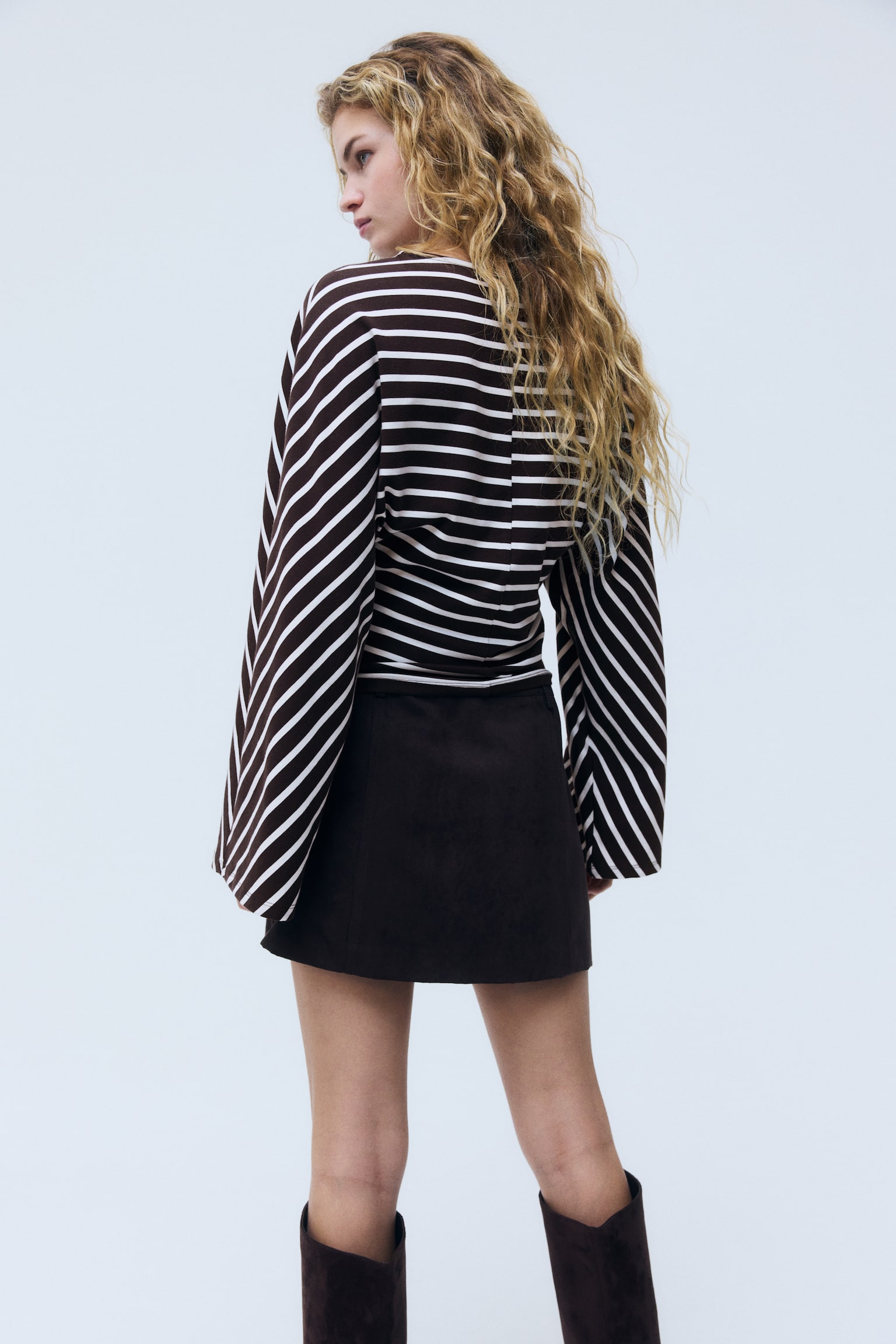 Dżersejowy top z nietoperzowym rękawem - Ciemnobrązowy/Paski/Ciemny zakurzony błękit - 4