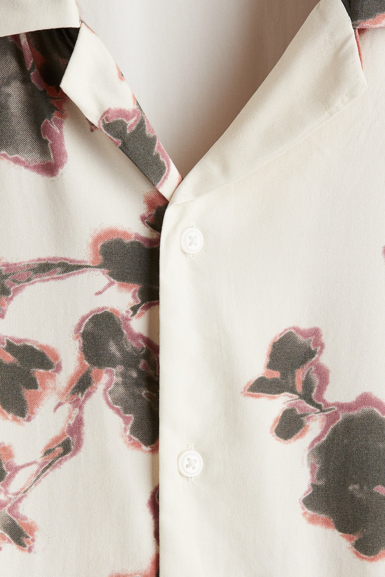 Áo sơ mi cổ hai ve có hoa văn Regular Fit - Màu be nhạt/Hoa/Màu xanh lá đậm/Hoa - 5