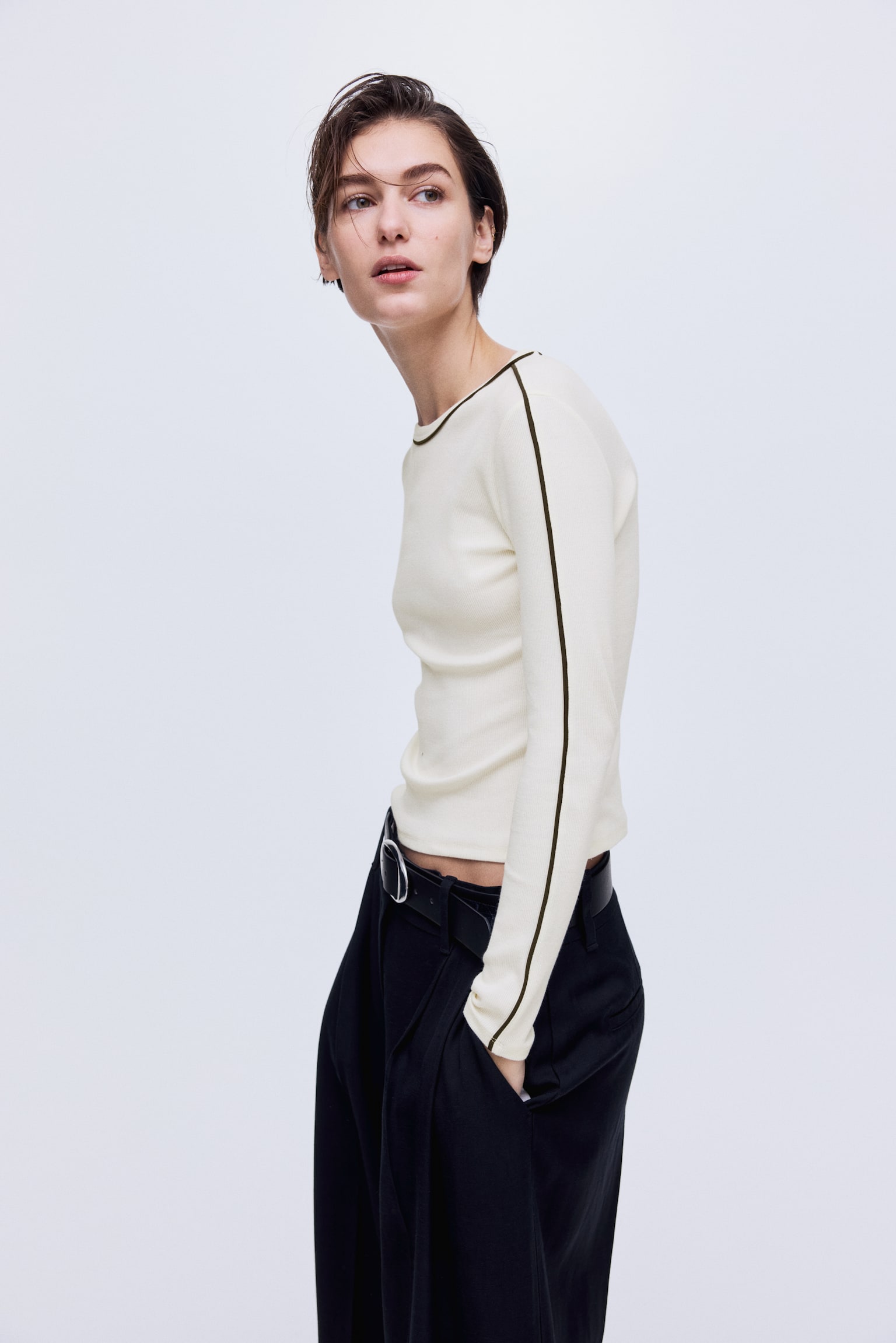 Top z žebrovaného žerzeje - Krémová - 4